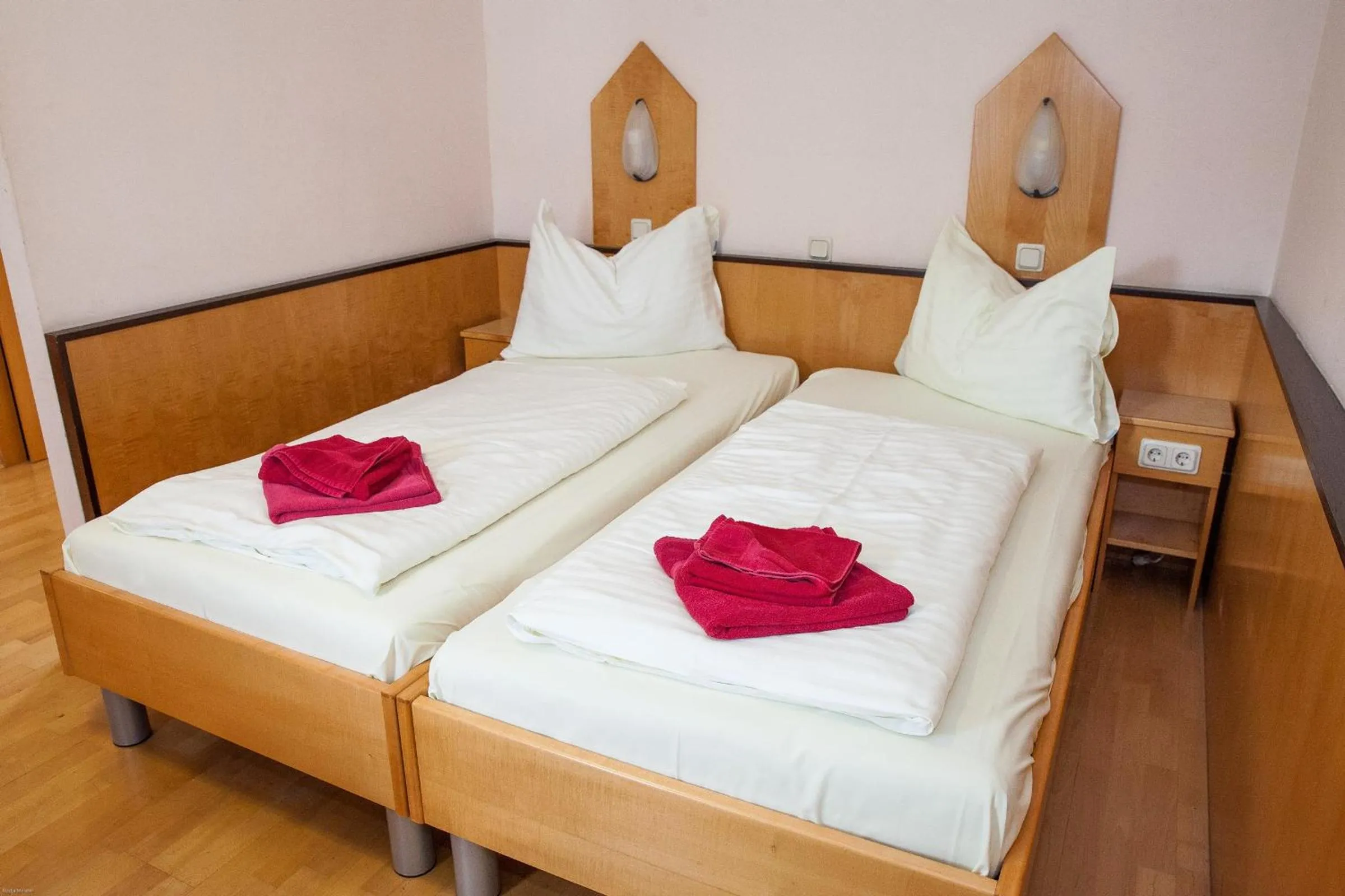 Triple Room with Shower - single occupancy in Gasthof Roderich Hotel