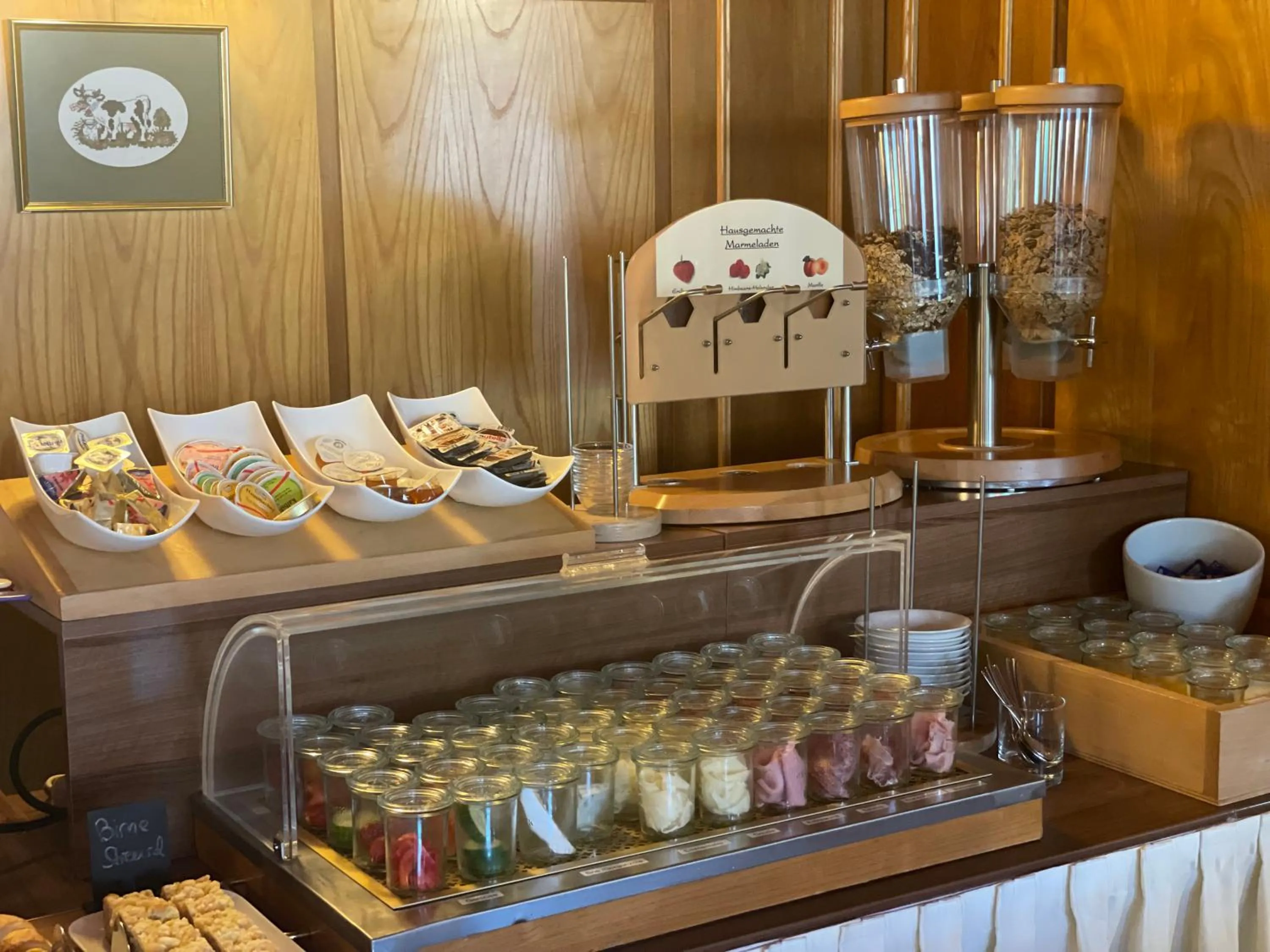 Breakfast in Gasthof Roderich Hotel