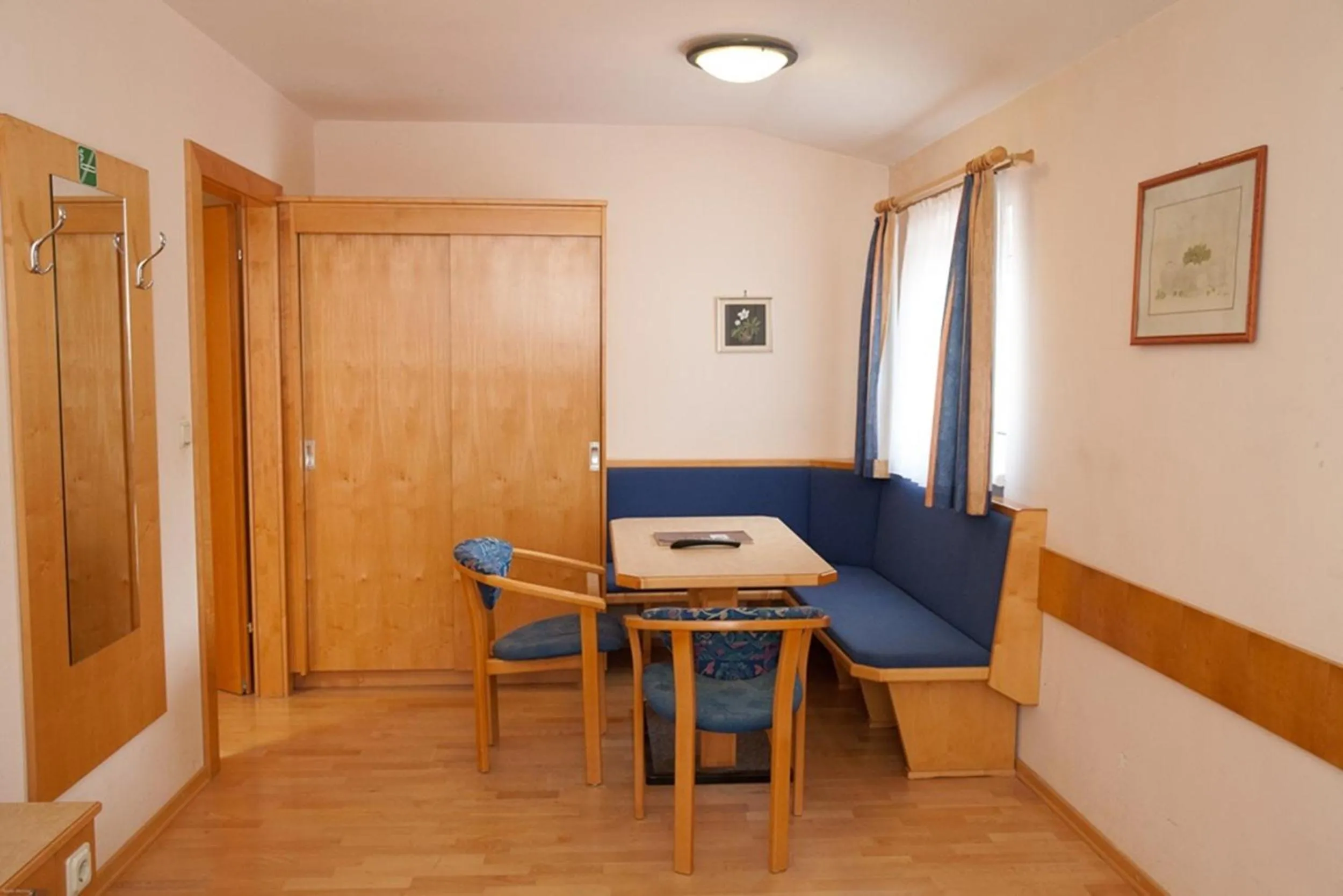 Photo of the whole room in Gasthof Roderich Hotel