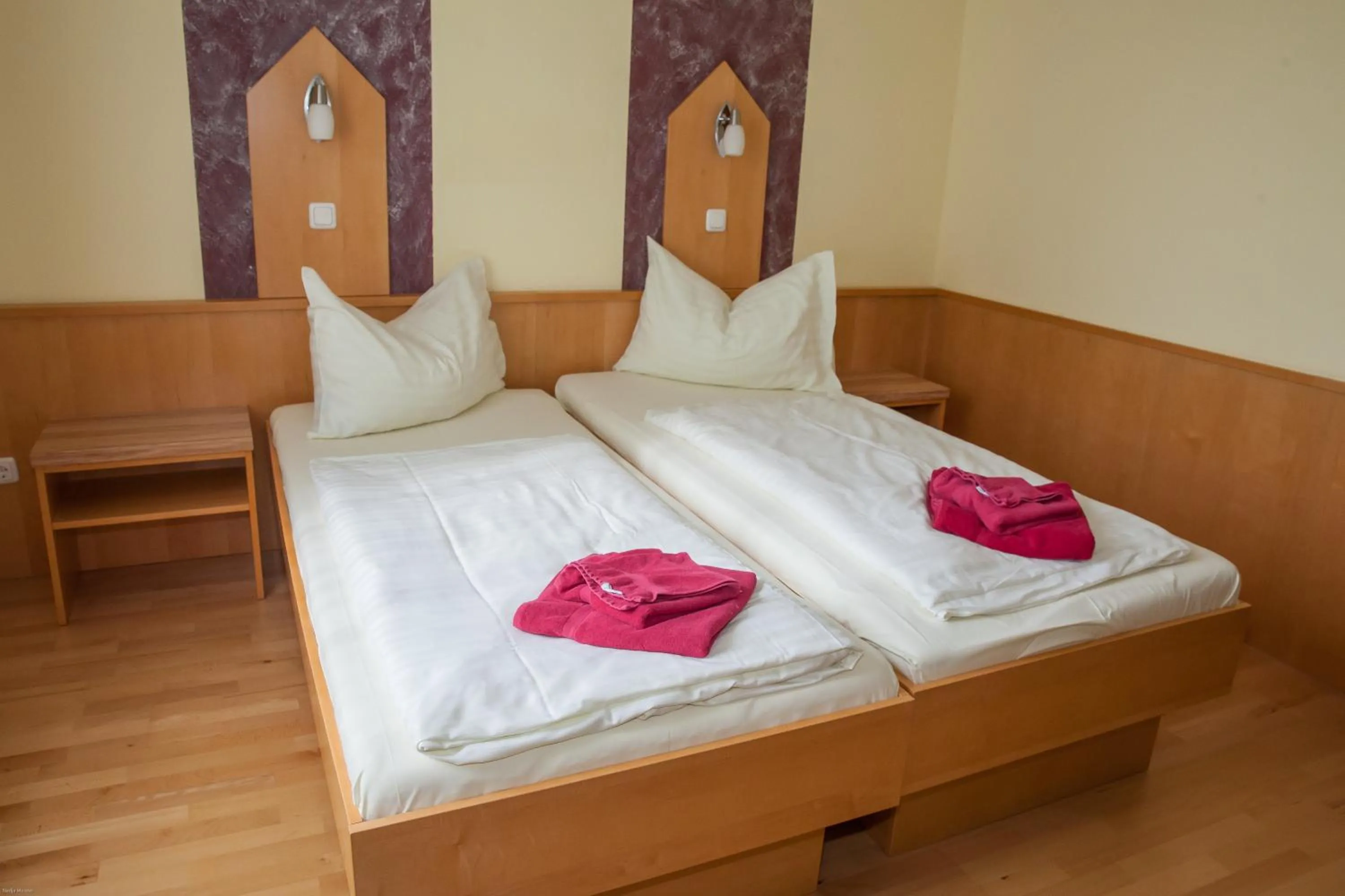 Photo of the whole room, Bed in Gasthof Roderich Hotel
