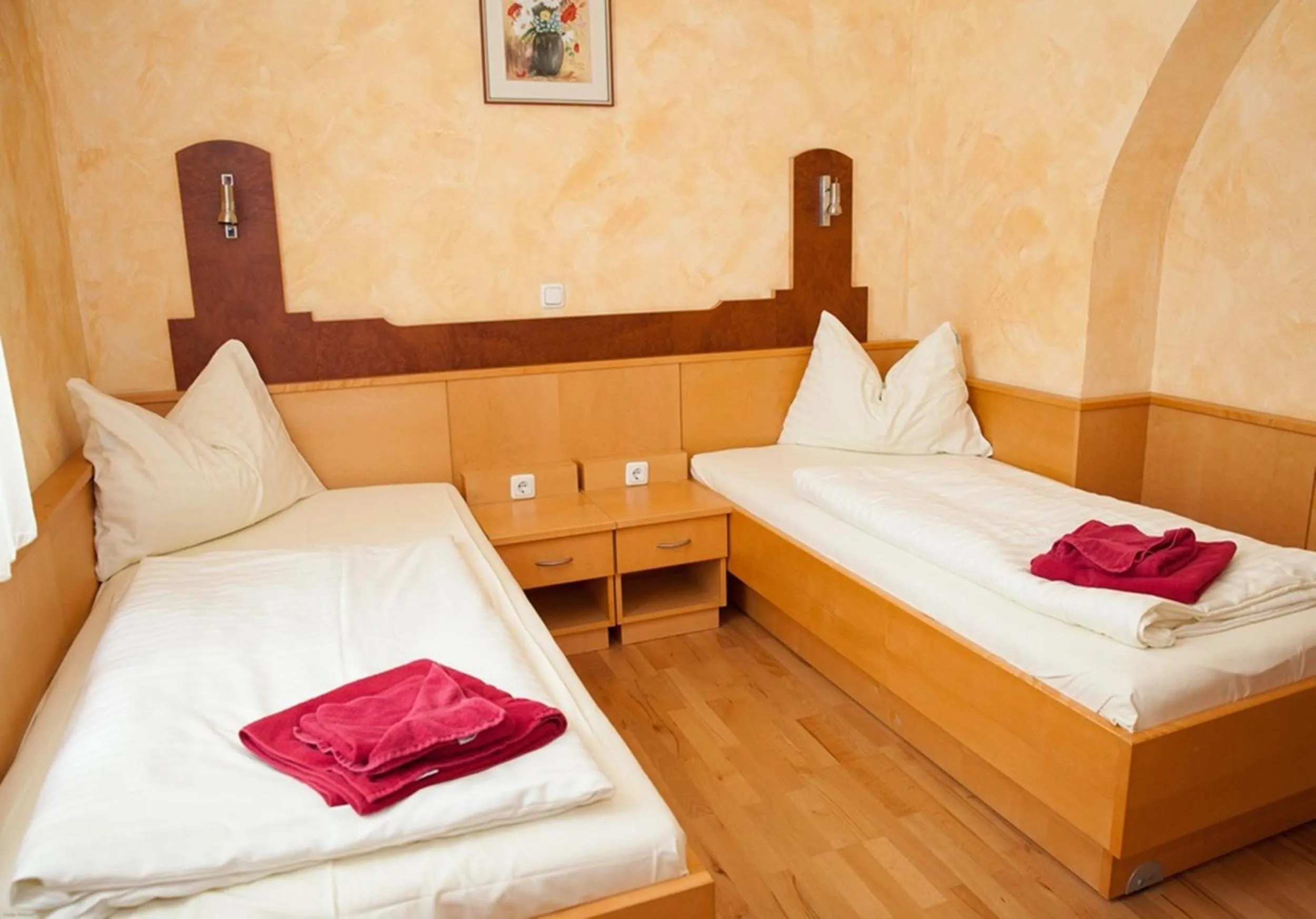 Photo of the whole room, Bed in Gasthof Roderich Hotel