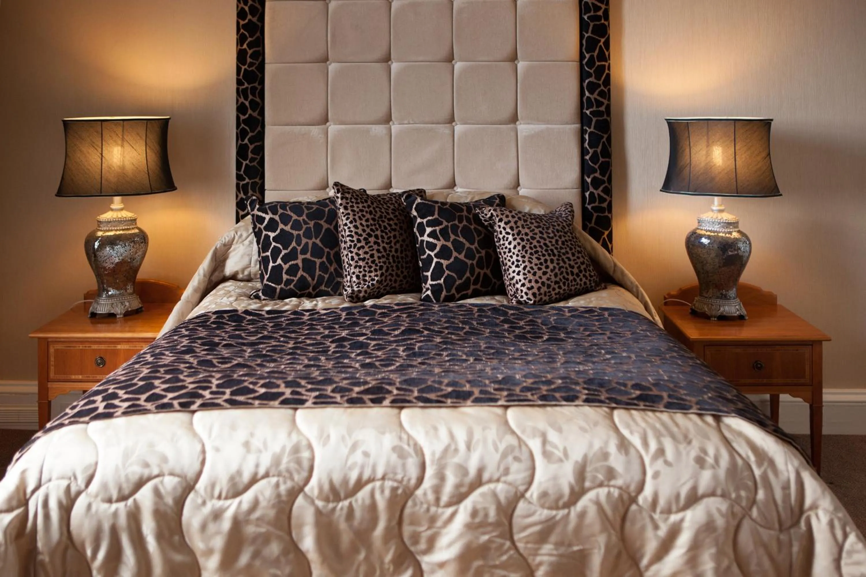 Decorative detail, Bed in Garvock House Hotel