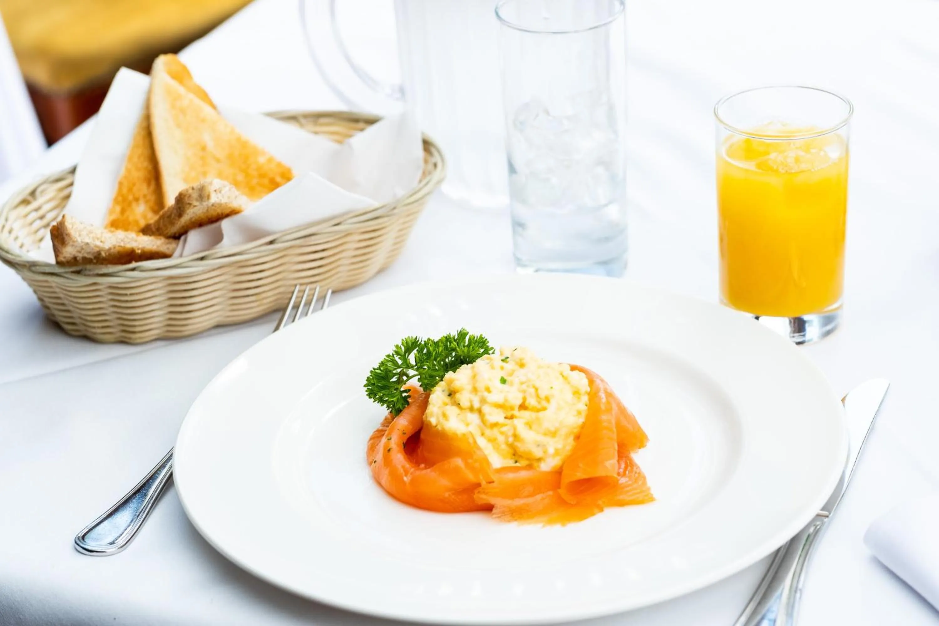 Breakfast in Garvock House Hotel