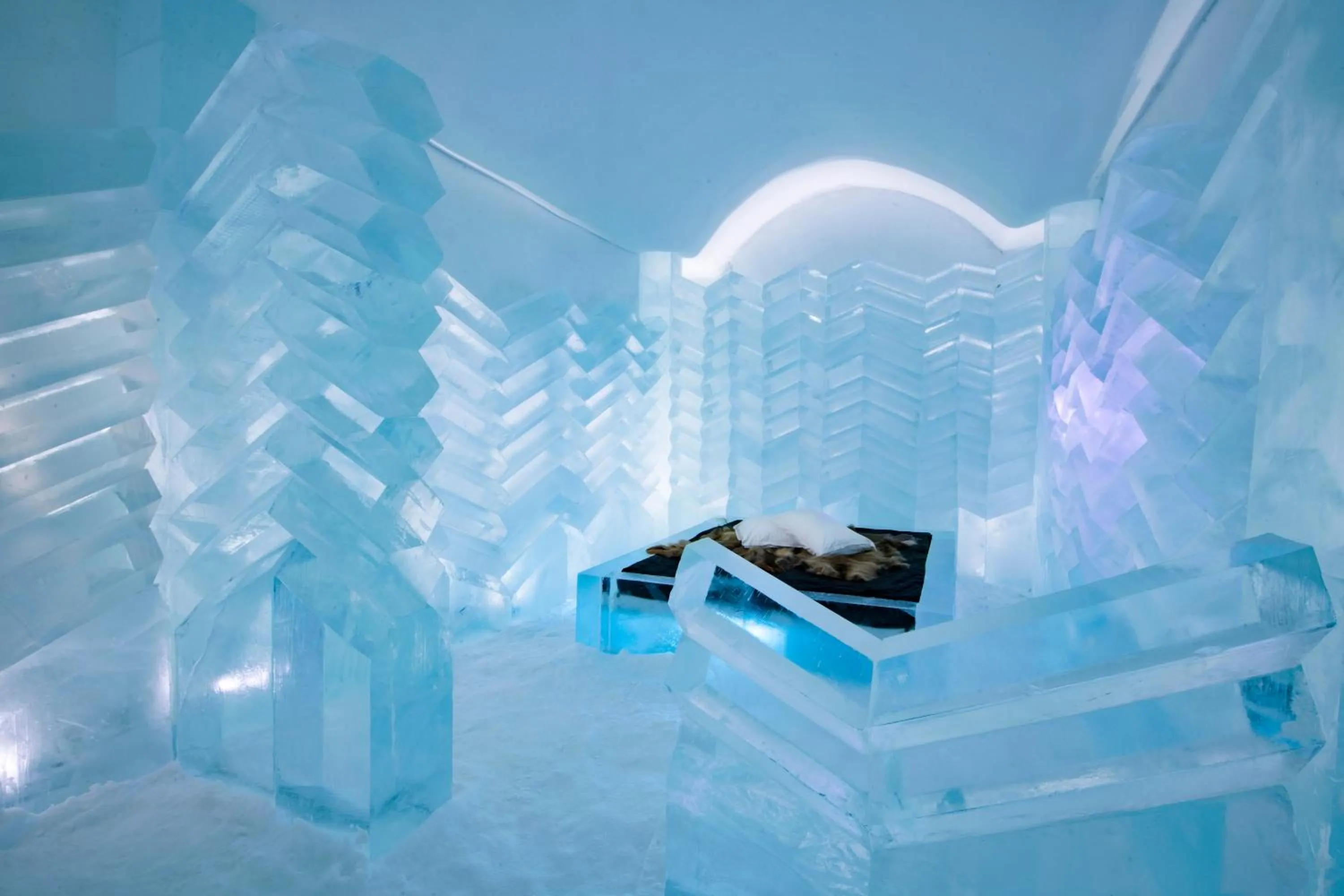 Photo of the whole room in IceHotel