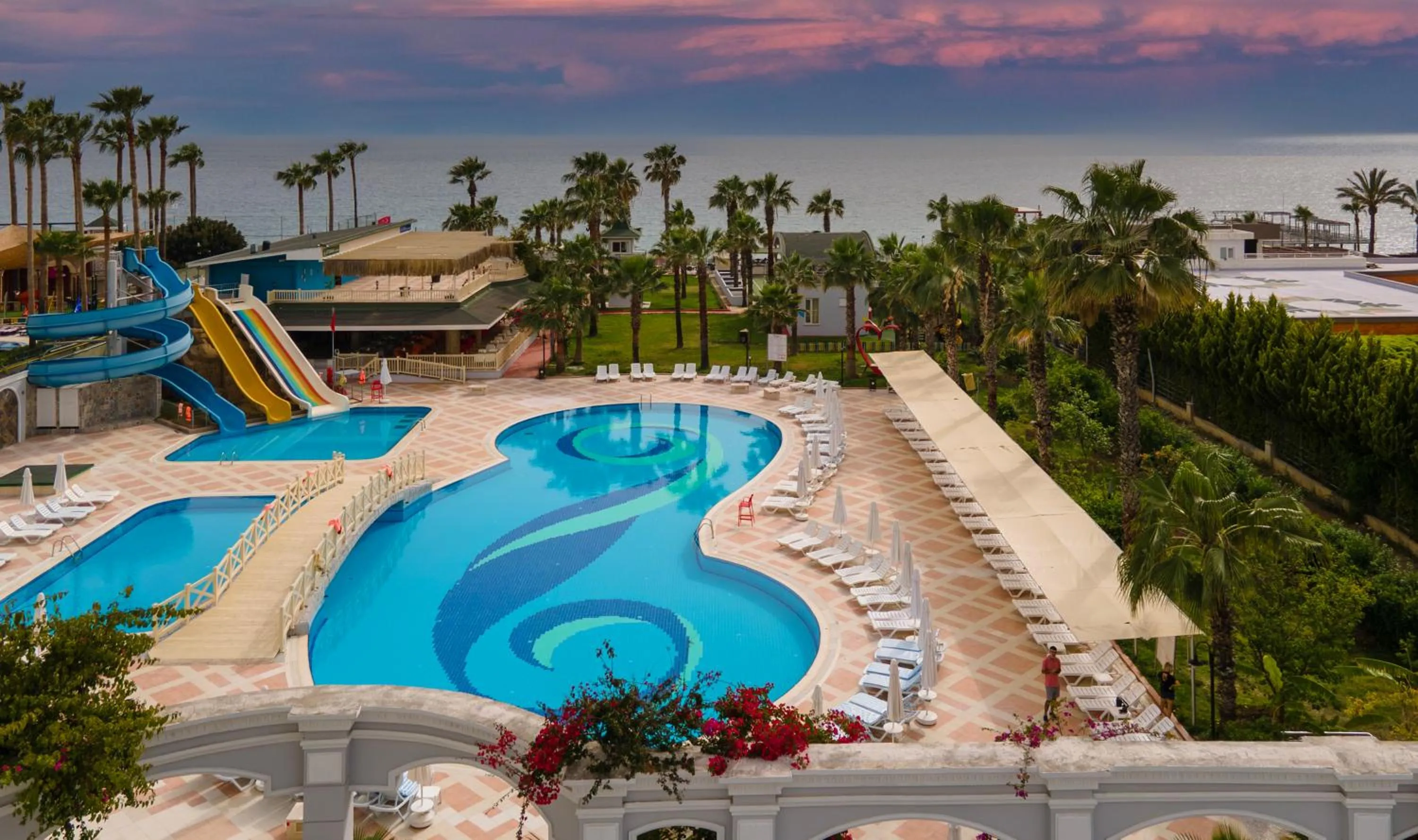 Pool view in Holiday Garden Resort- Ultra All İnclusive