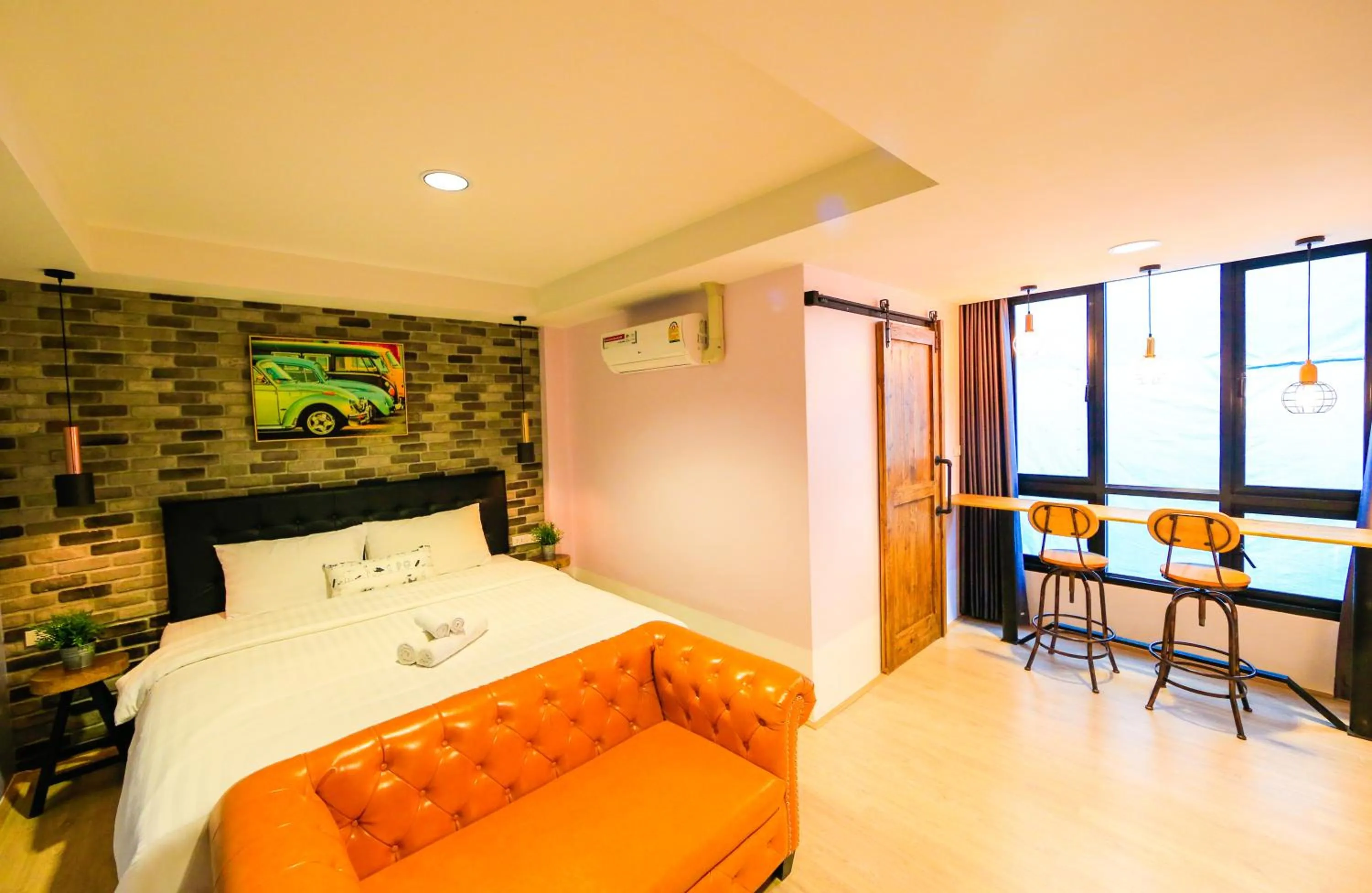 Photo of the whole room, Bed in Adagio Bangkok