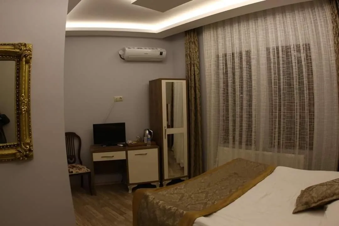 Photo of the whole room in Sehri̇-zade Yalisi