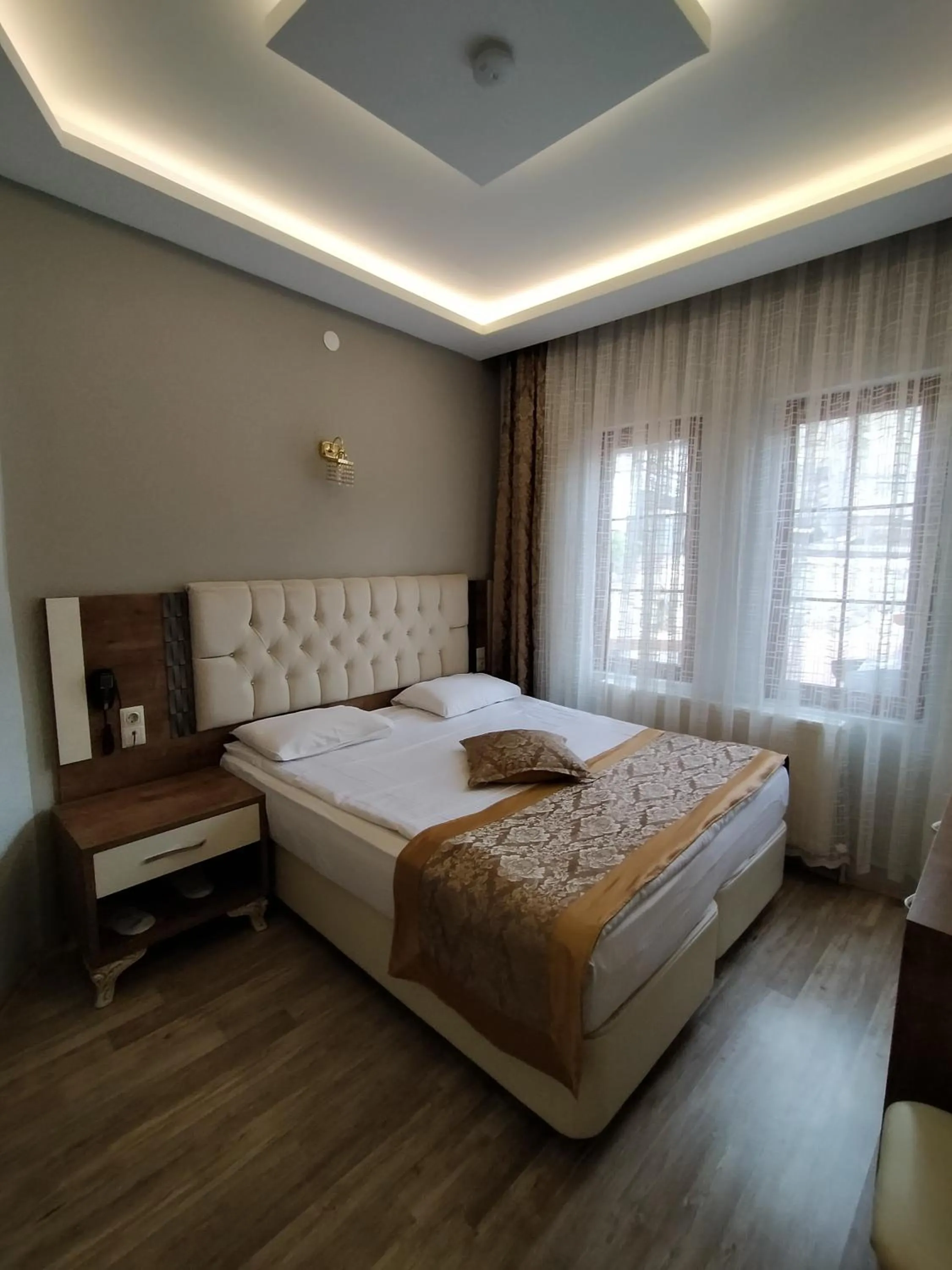 Photo of the whole room in Sehri̇-zade Yalisi