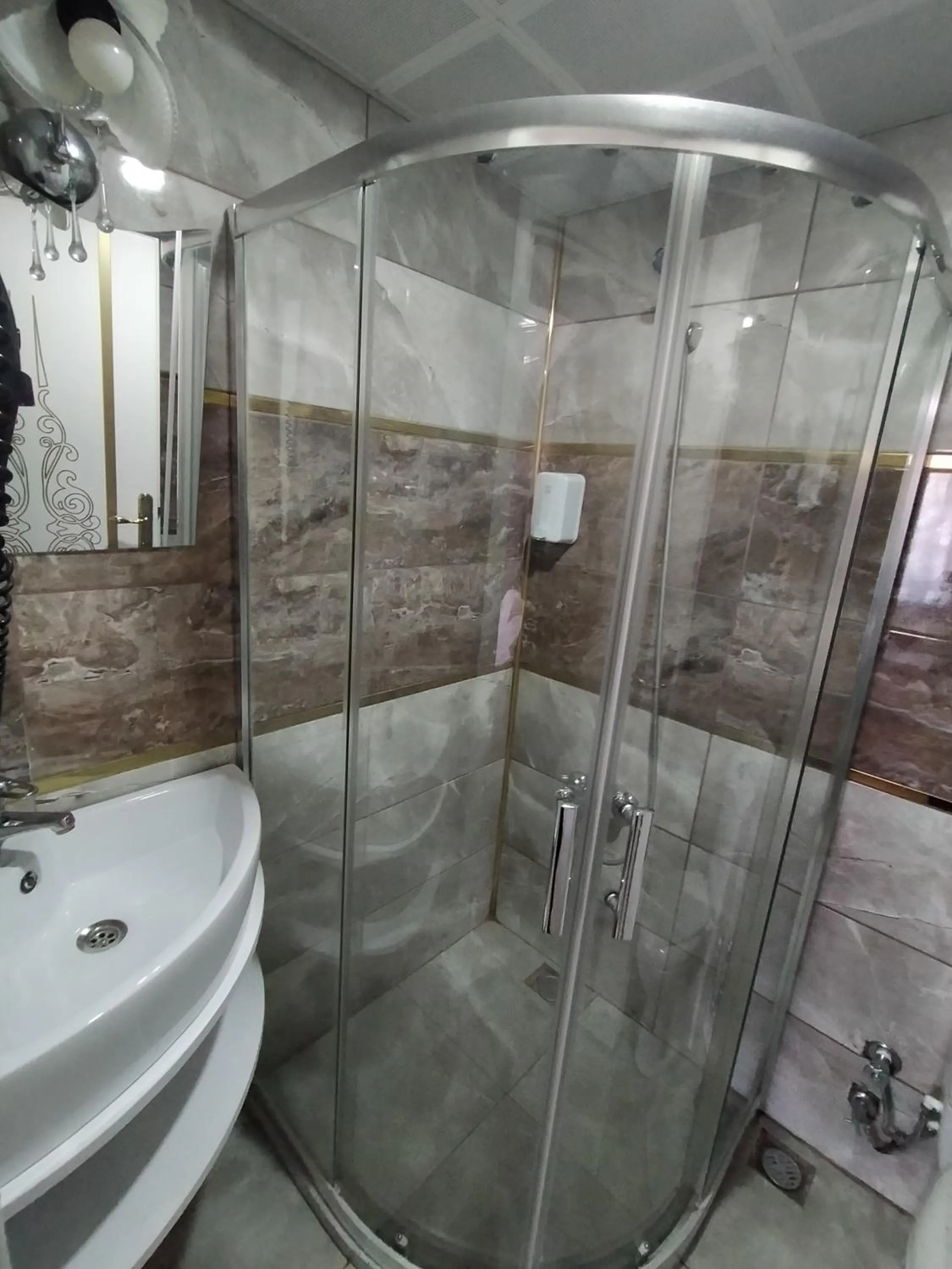 Bathroom in Sehri̇-zade Yalisi