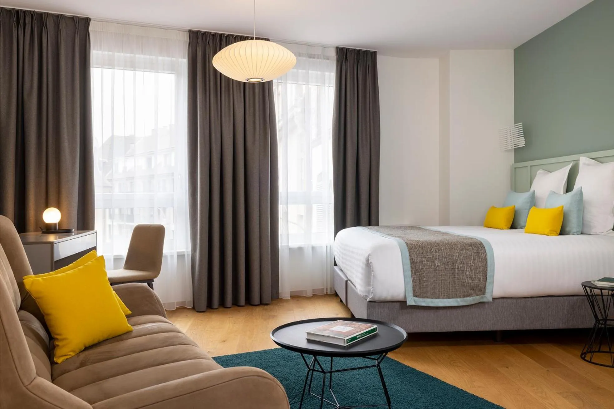 Bedroom, Bed in Hôtel Du Dragon