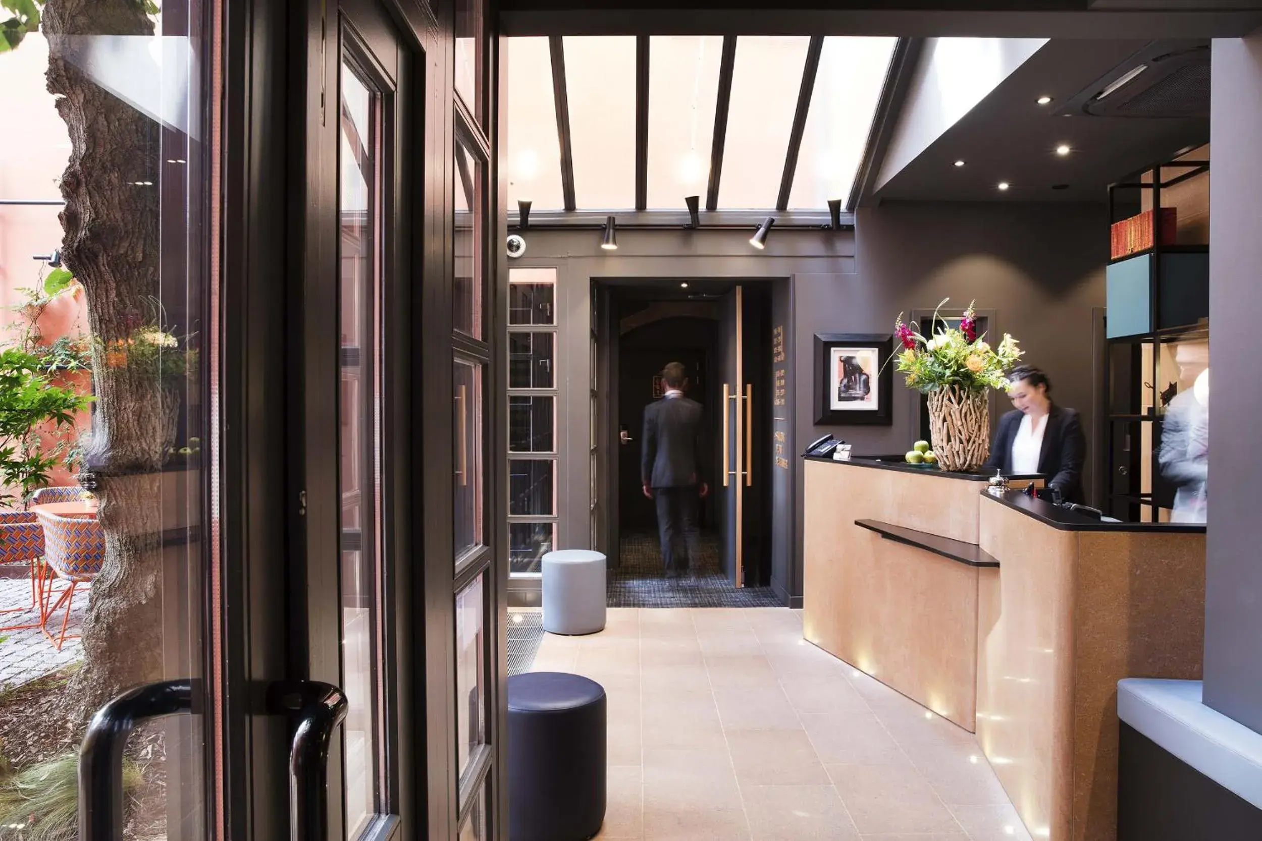 Lobby or reception in Hôtel Du Dragon Lobby or reception in Hôtel Du Dragon