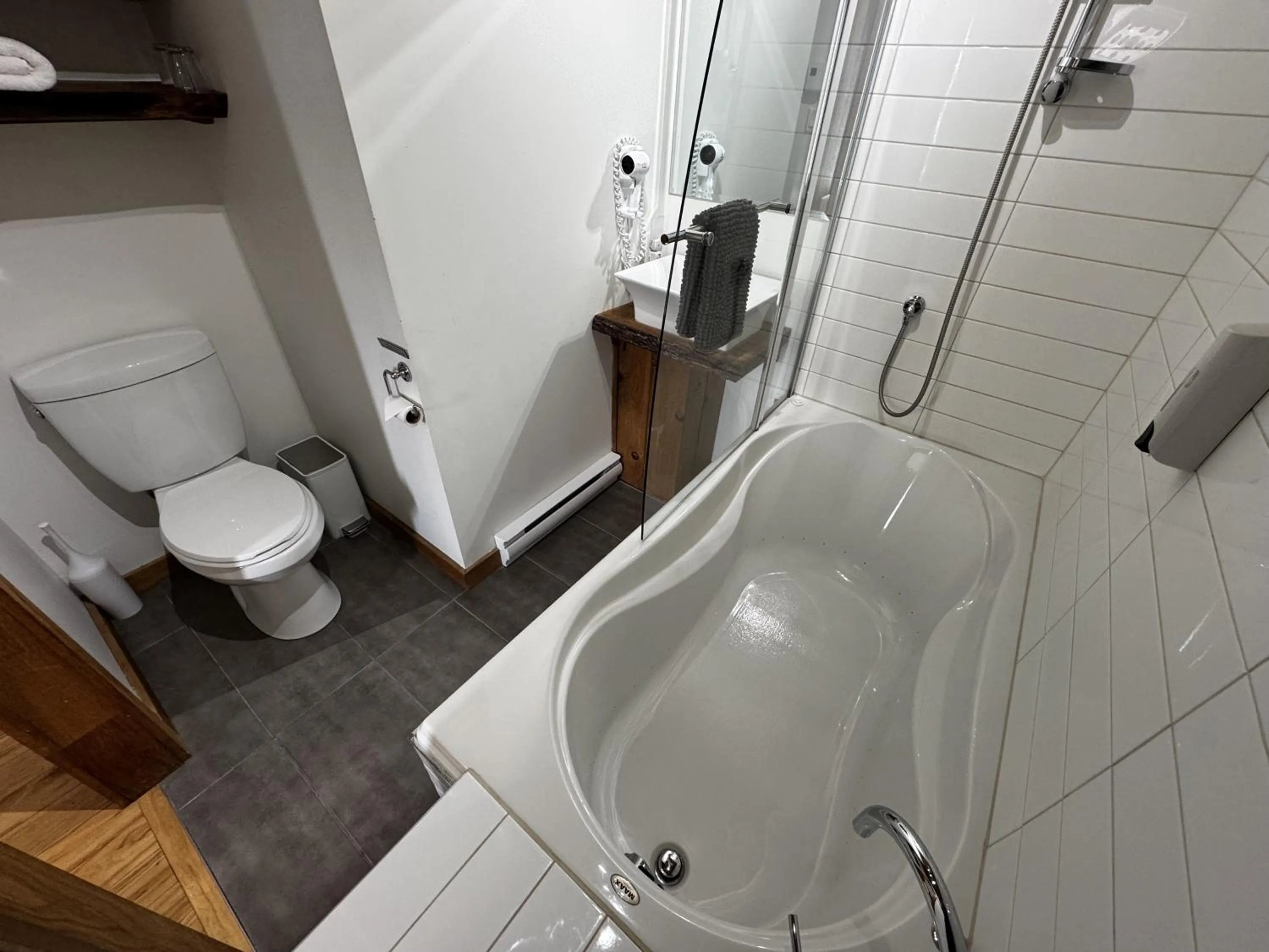 Bathroom in Gîte du Haut des Arbres