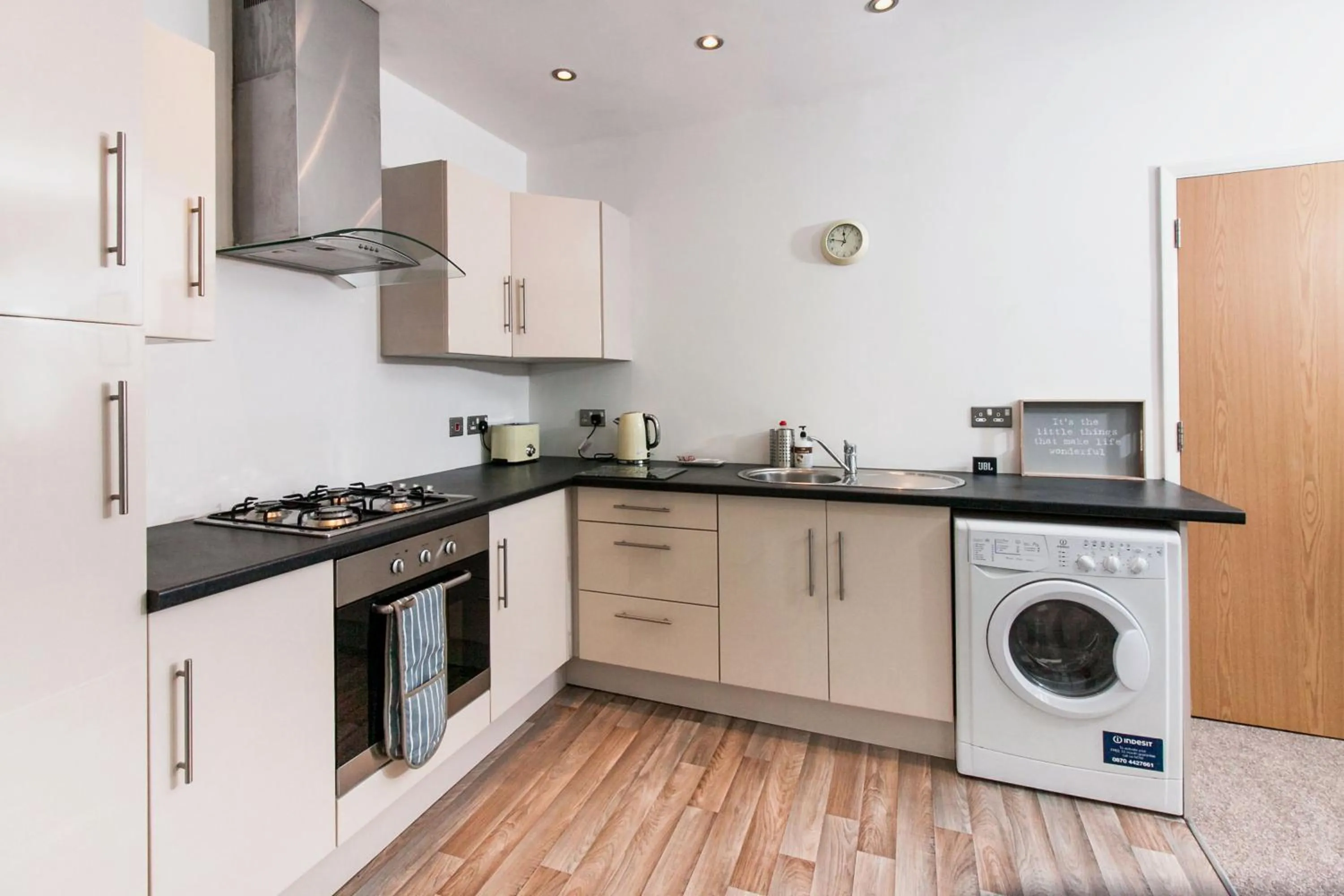 Kitchen or kitchenette in Cwrt Sofia