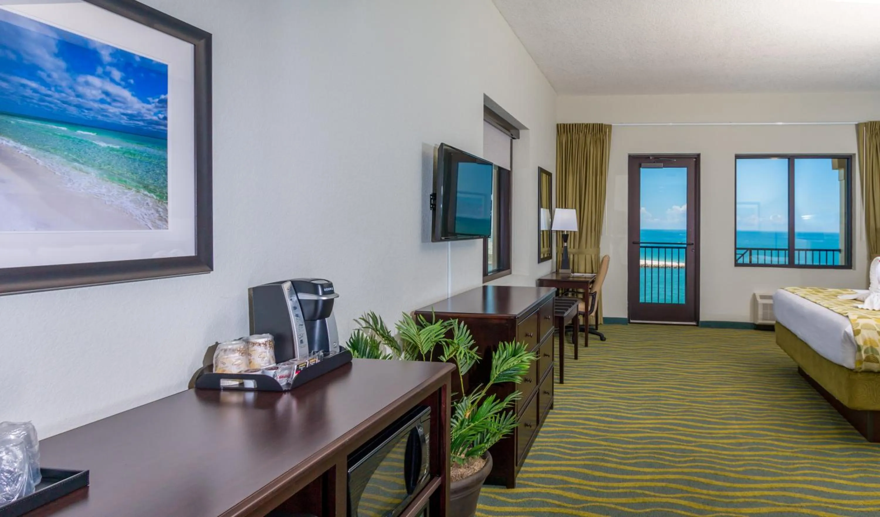 Area and facilities, Bed in Edge Hotel Clearwater Beach