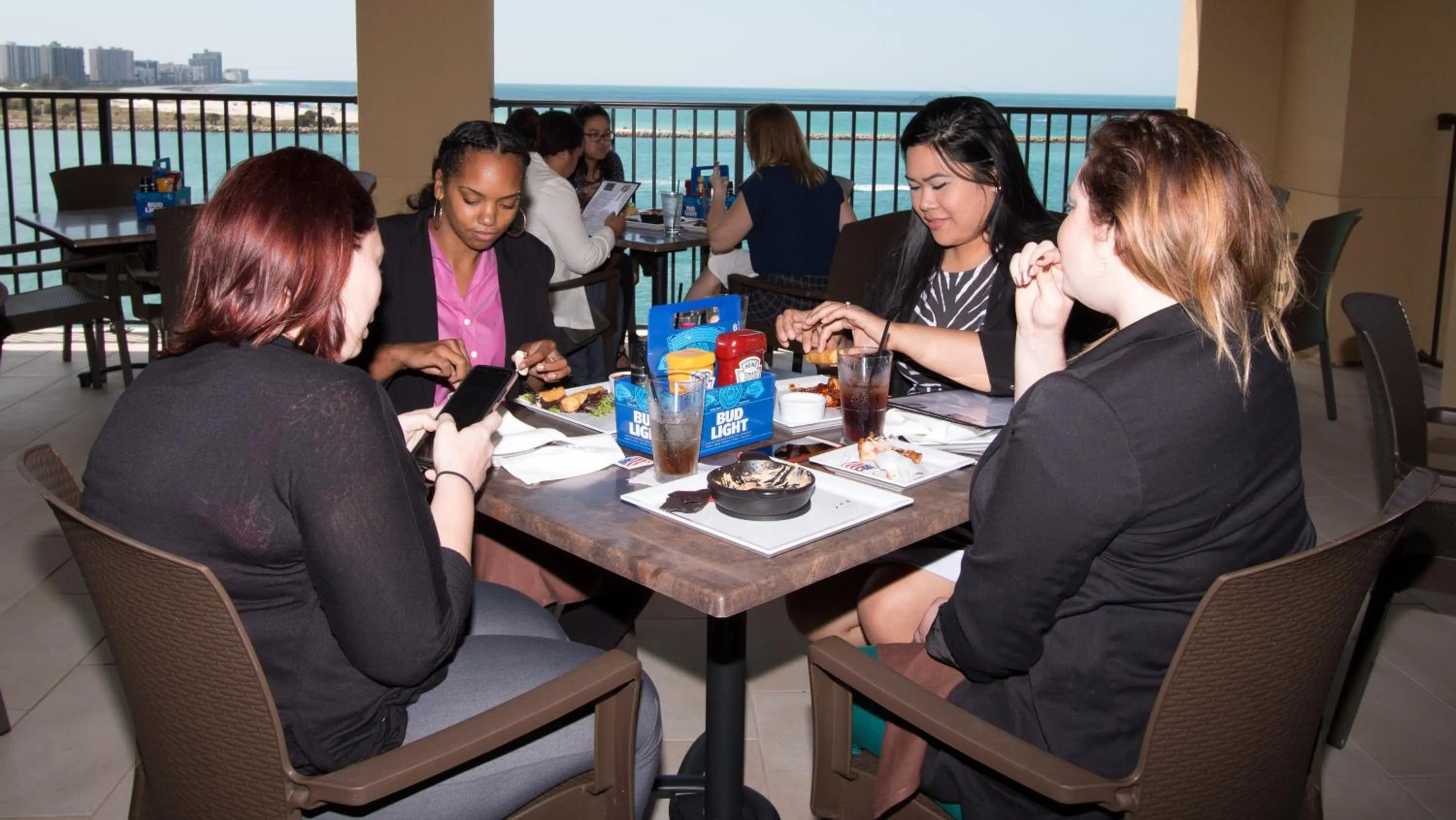 Restaurant/places to eat in Edge Hotel Clearwater Beach