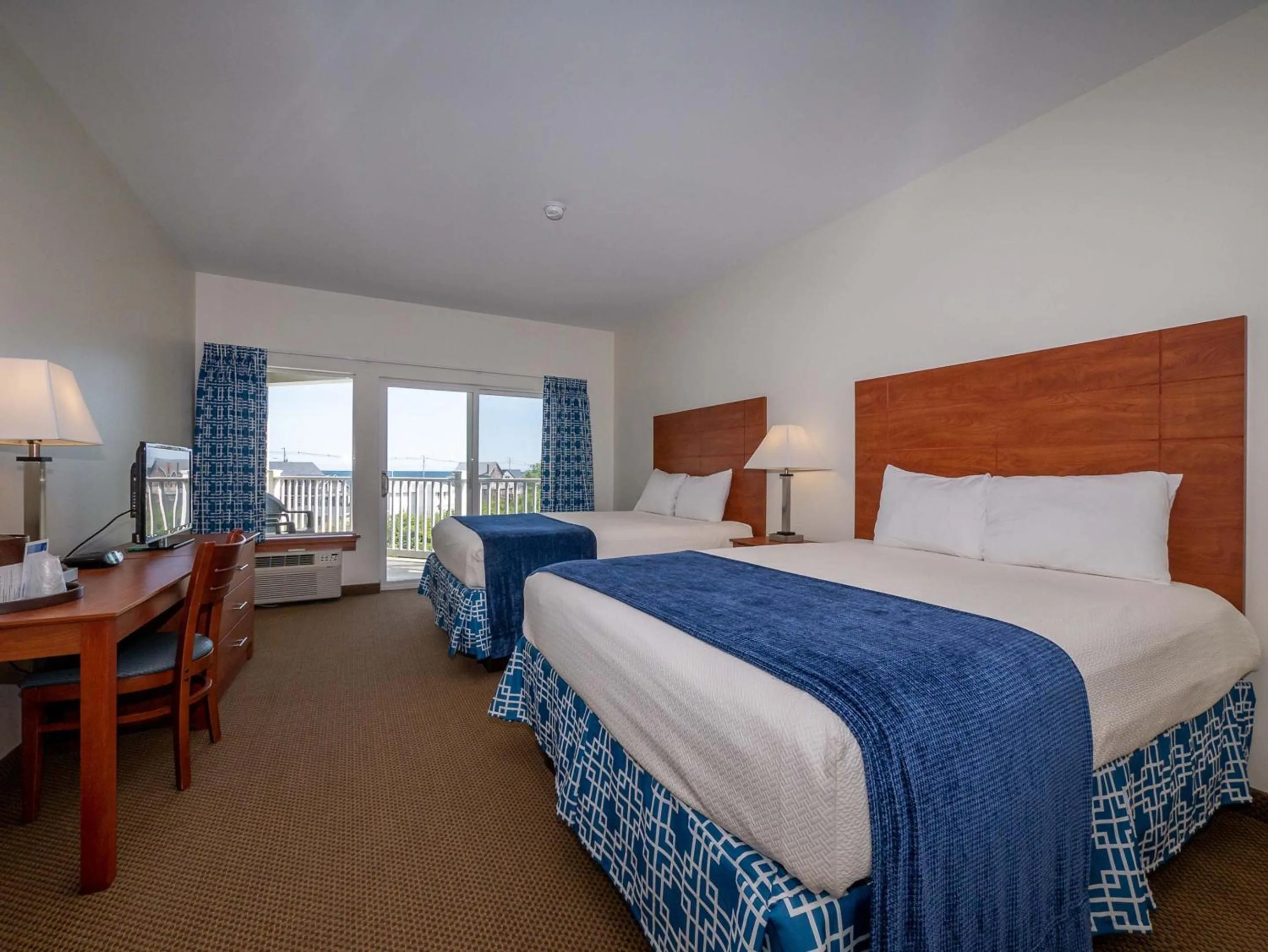 Photo of the whole room in Sea Latch Inn