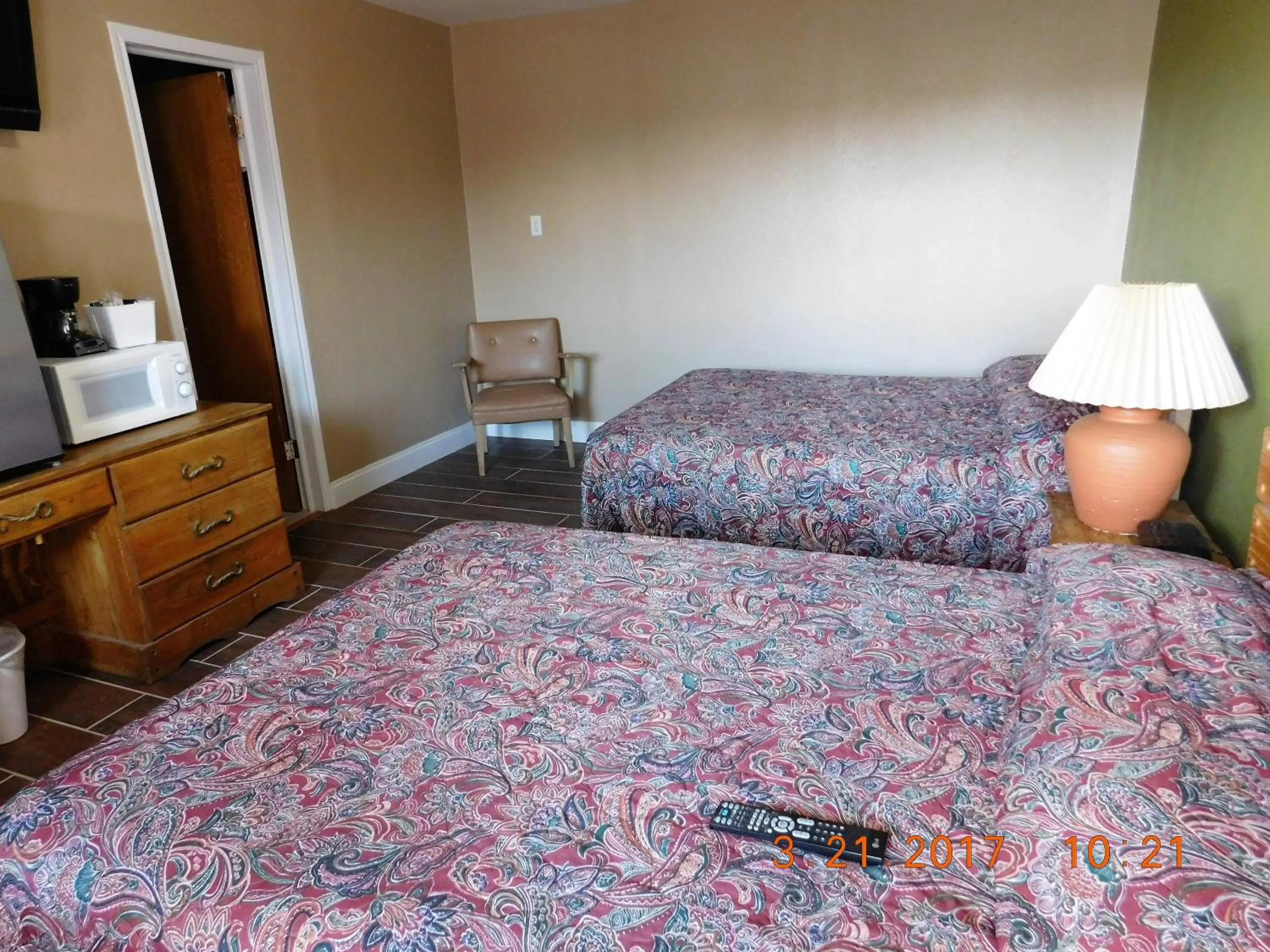 Bed in American Star Inn