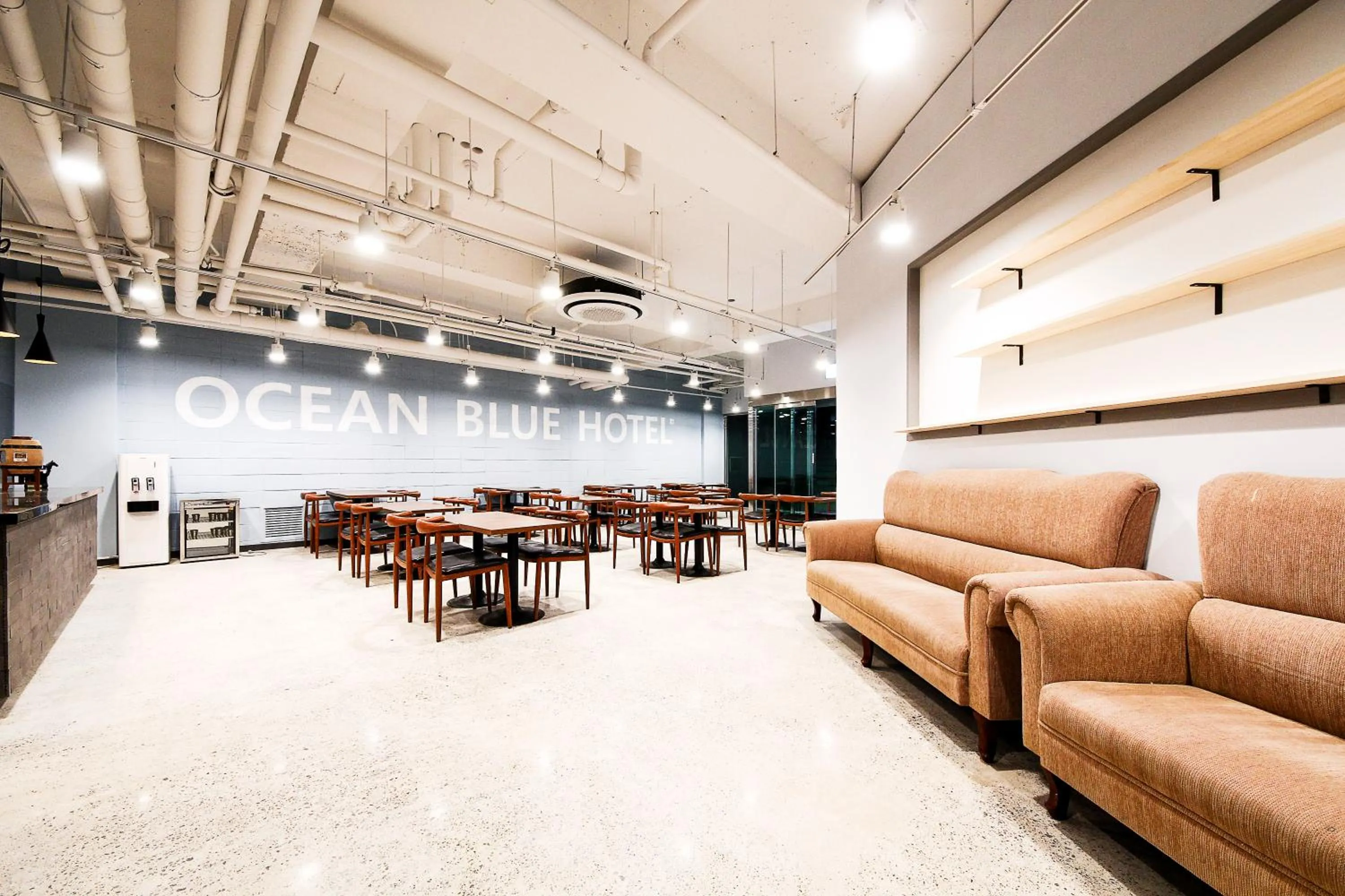 Restaurant/places to eat, Lounge/Bar in Jeju Jungmun Ocean Blue Hotel