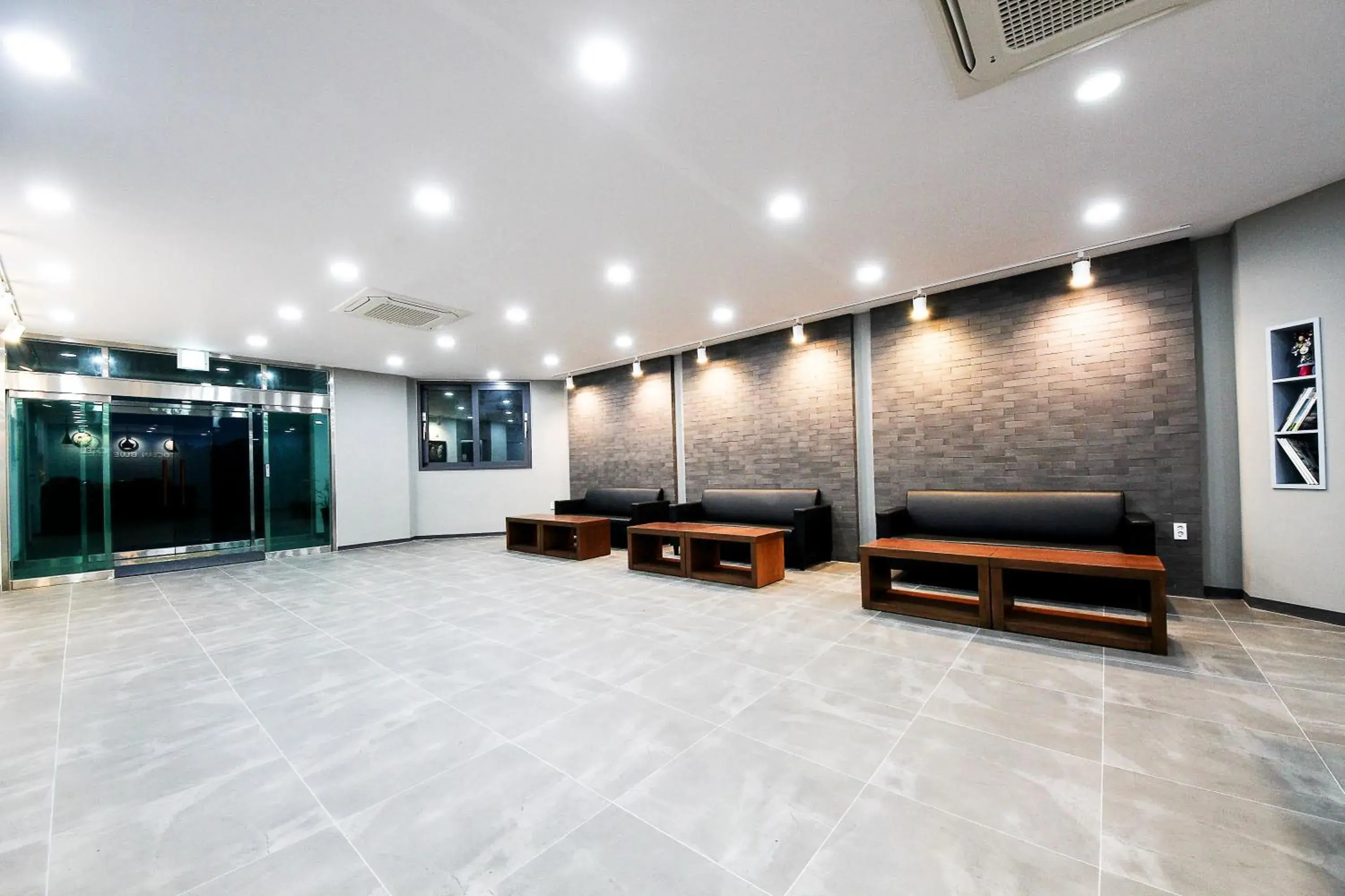 Lobby or reception, Lobby/Reception in Jeju Jungmun Ocean Blue Hotel Lobby or reception, Lobby/Reception in Jeju Jungmun Ocean Blue Hotel