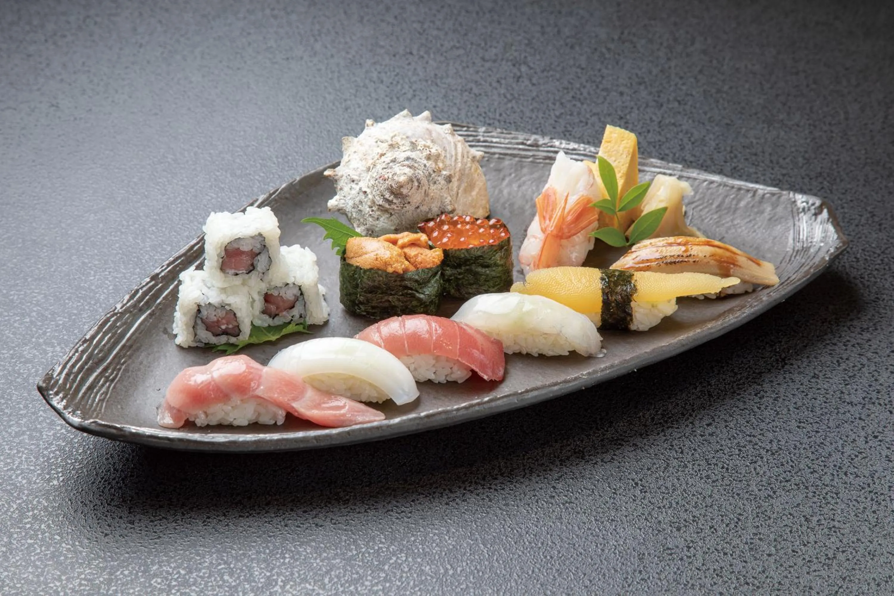 Restaurant/places to eat in Goi Grand Hotel