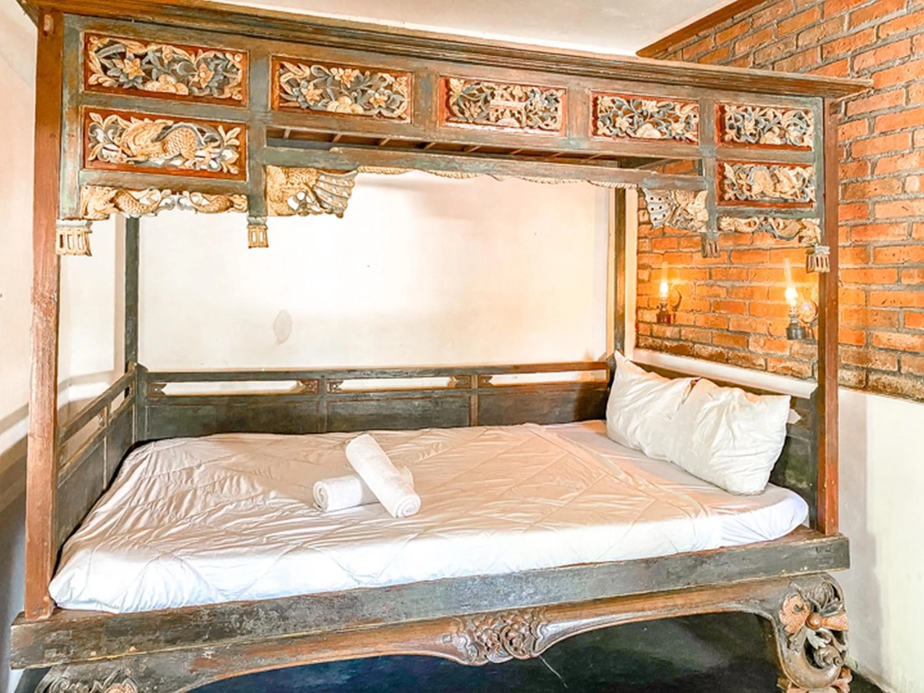 Bedroom, Bed in Griya Gribig Guest House Mitra RedDoorz