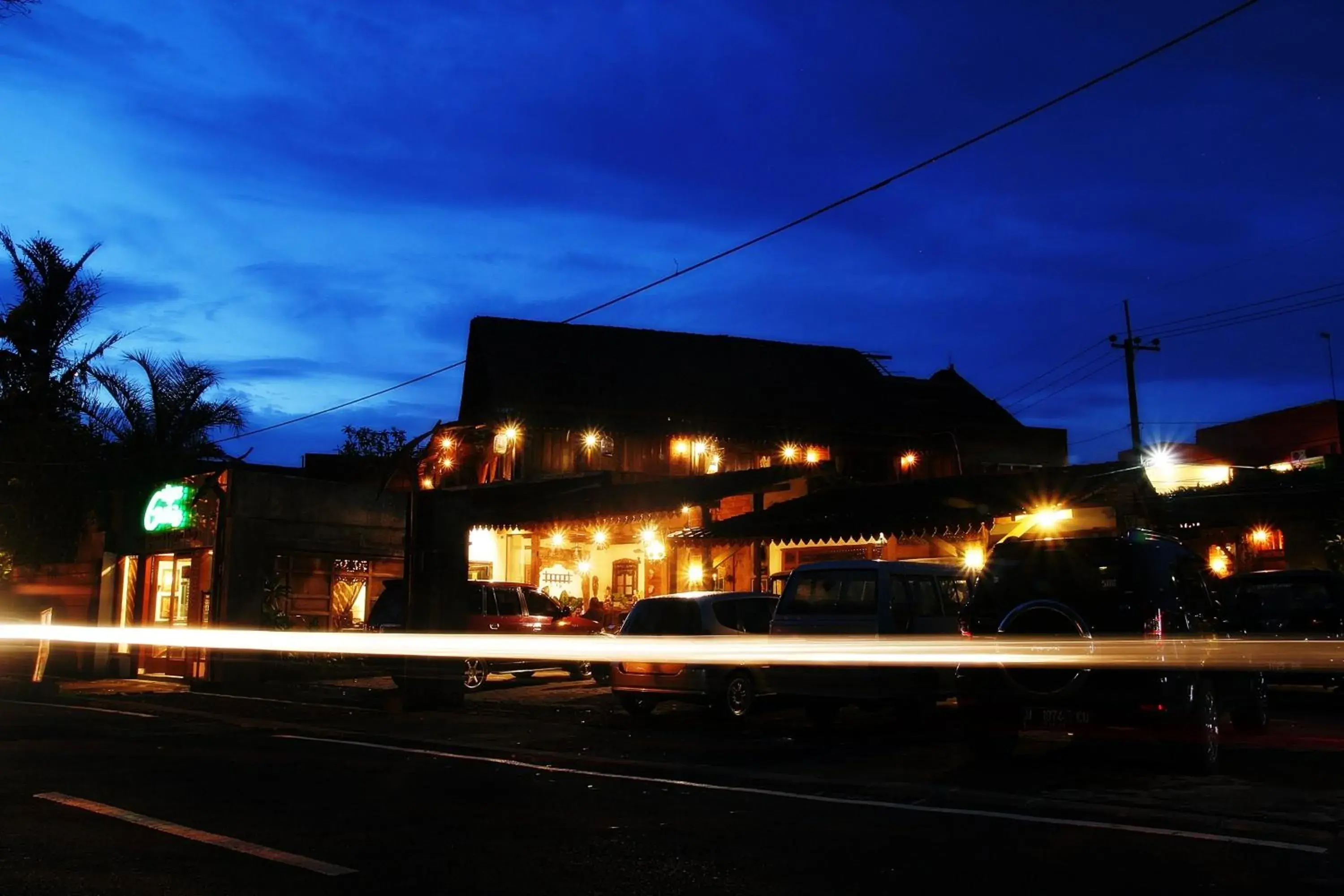 Facade/entrance in Griya Gribig Guest House Mitra RedDoorz Facade/entrance in Griya Gribig Guest House Mitra RedDoorz