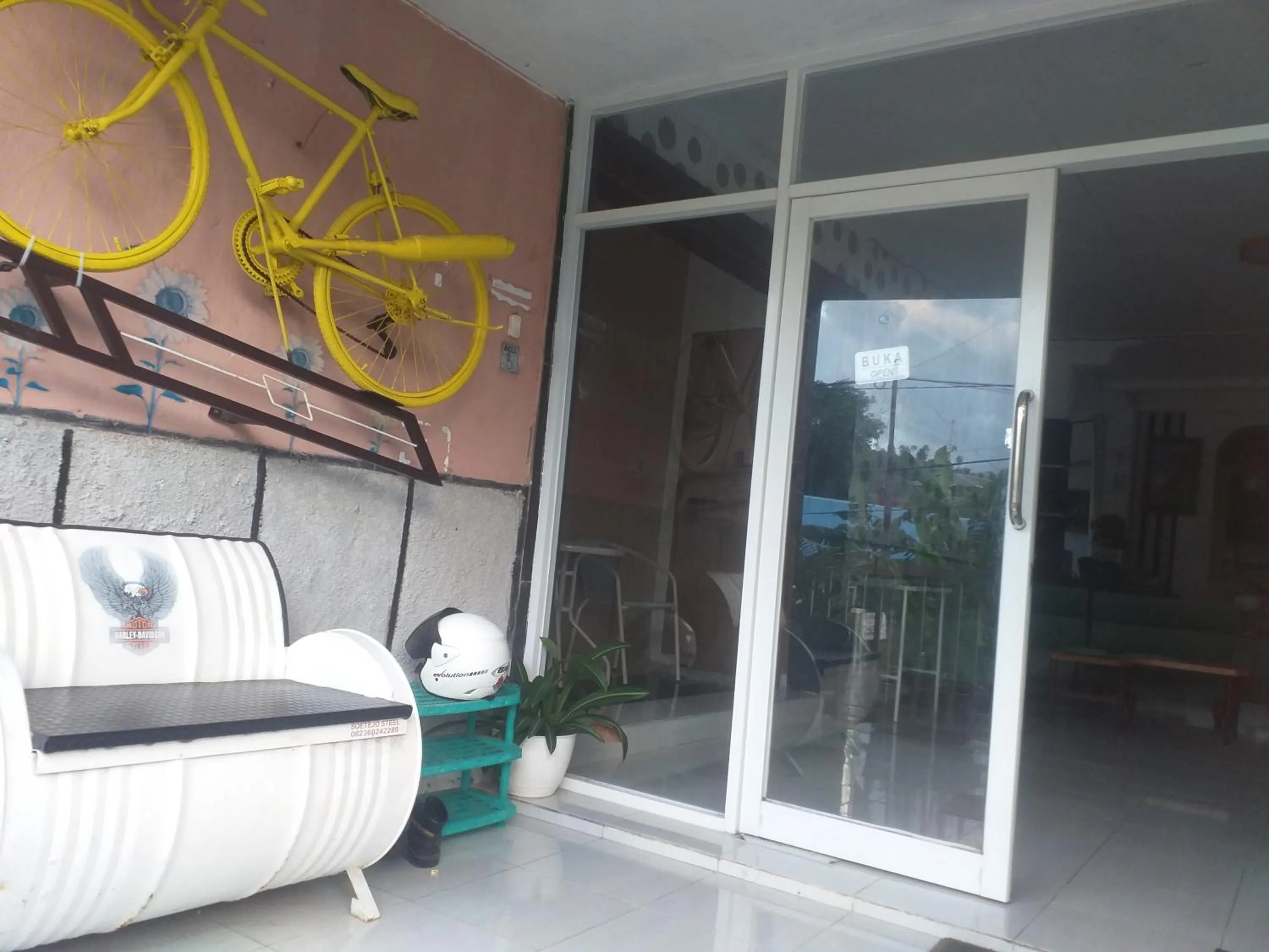 Balcony/Terrace in Kenangan Guest House