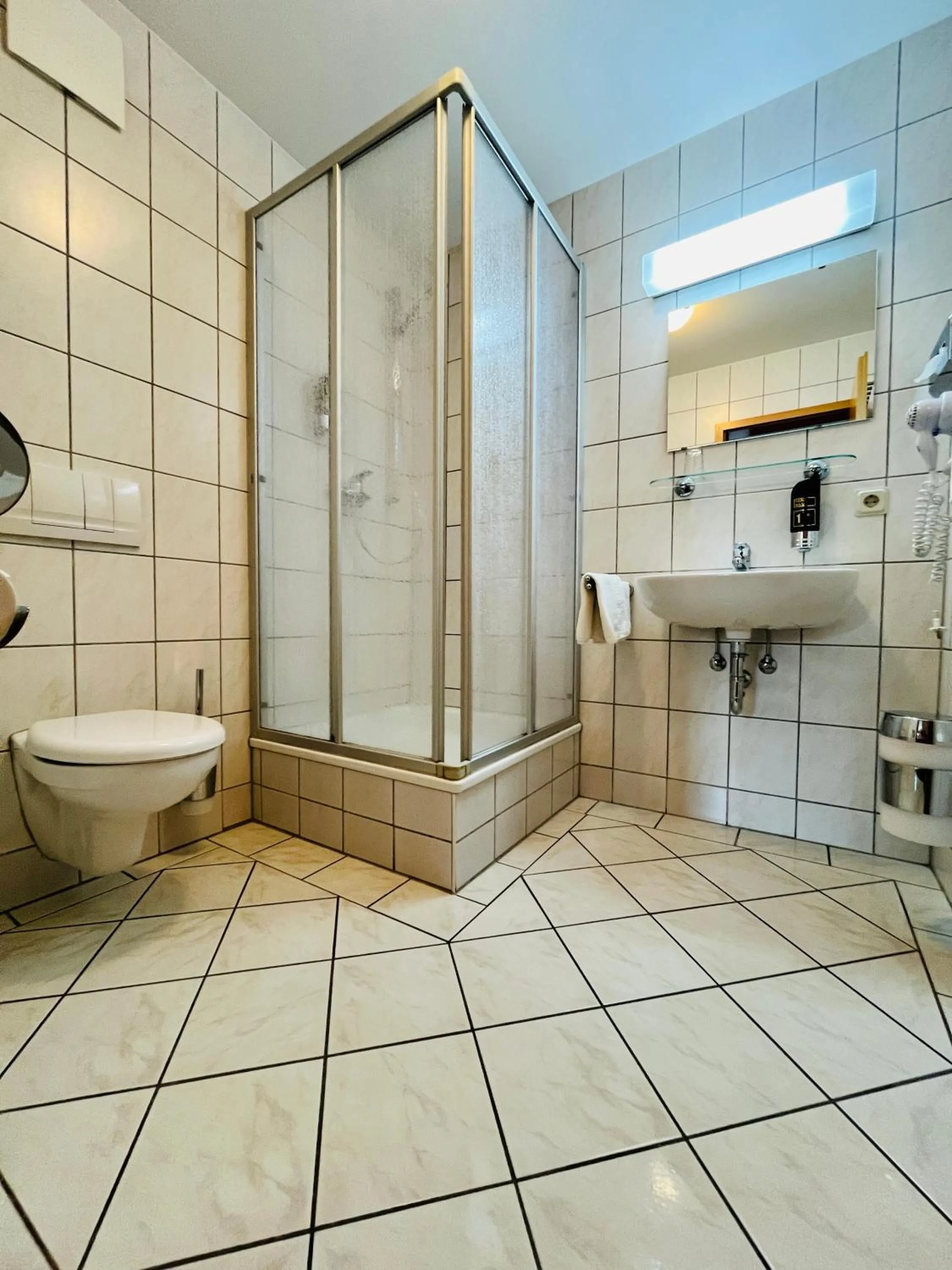 Bathroom in B&S Hotel Am Bachhaus