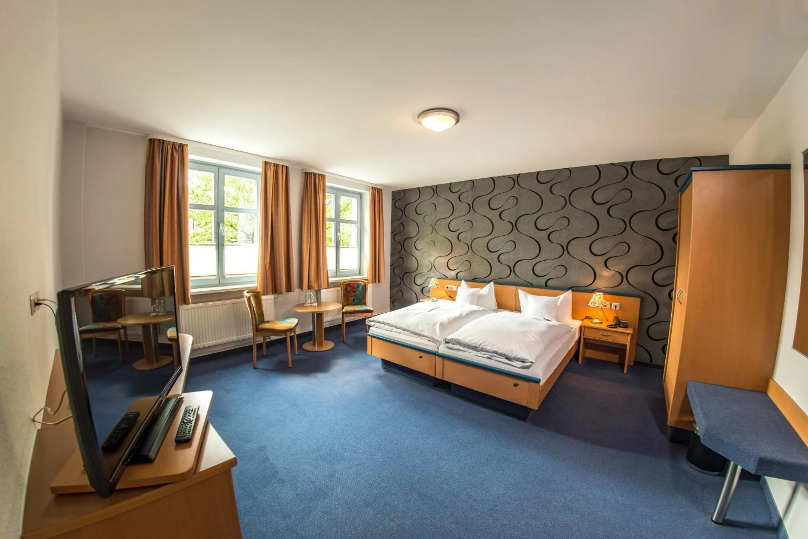 Photo of the whole room, Bed in B&S Hotel Am Bachhaus