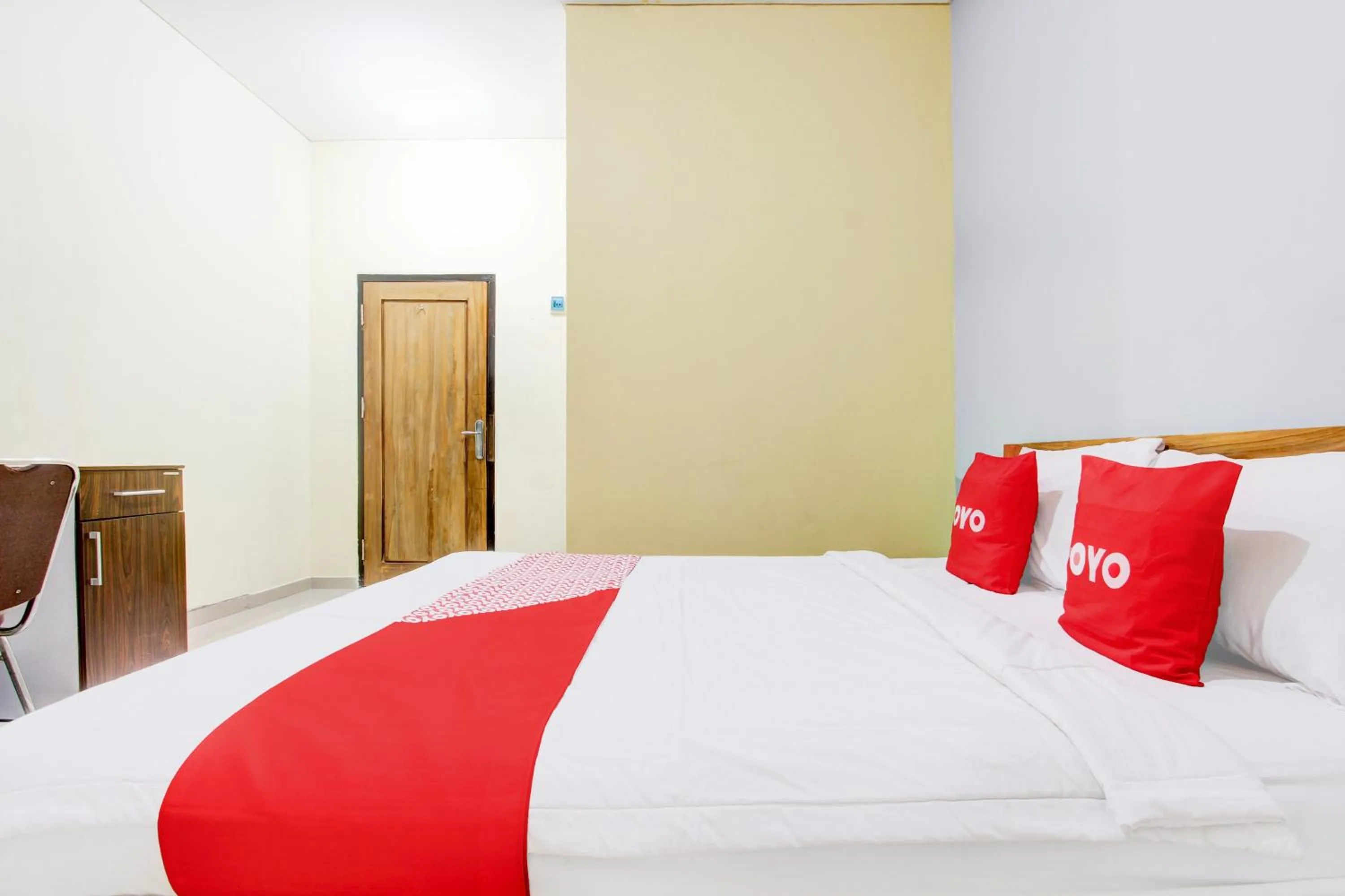 Bedroom, Bed in Hotel O Pogung Near Near Ugm Formerly Maleo Residence