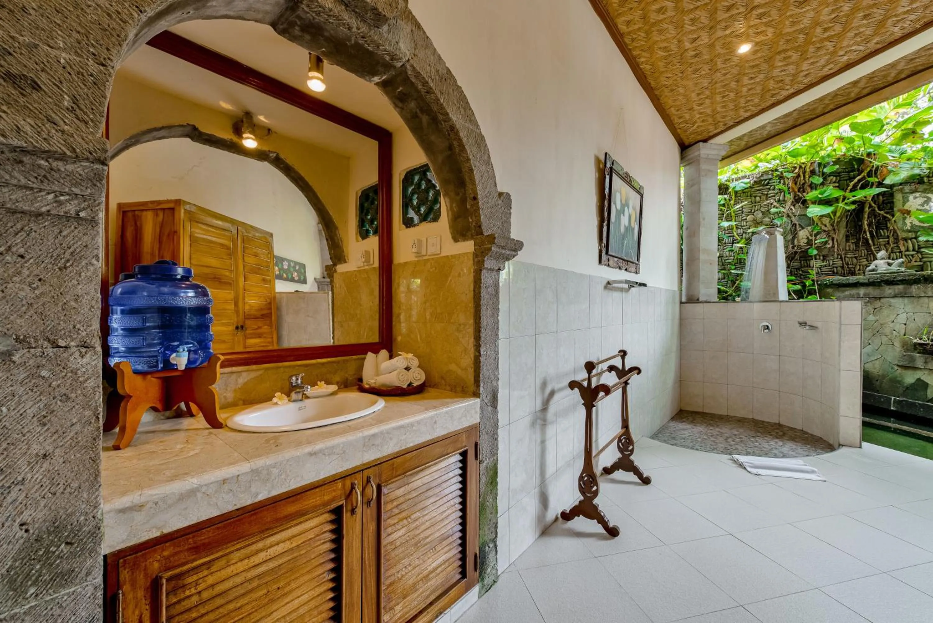 Bathroom in Kebun Indah Ubud