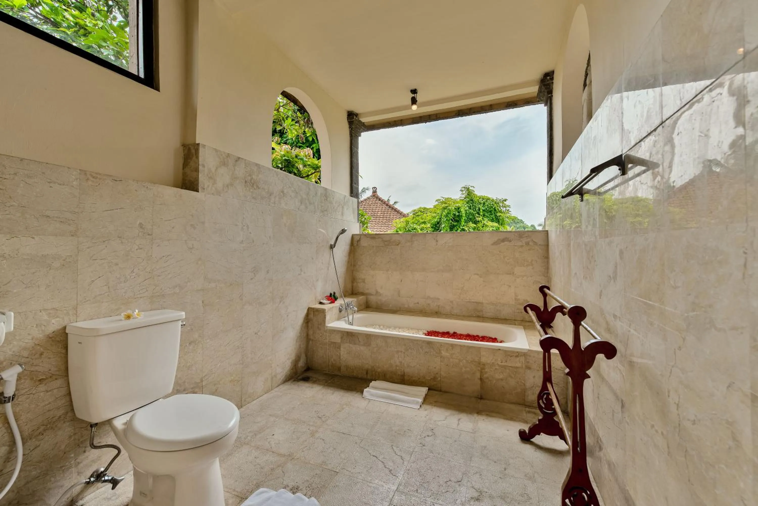 Bathroom in Kebun Indah Ubud