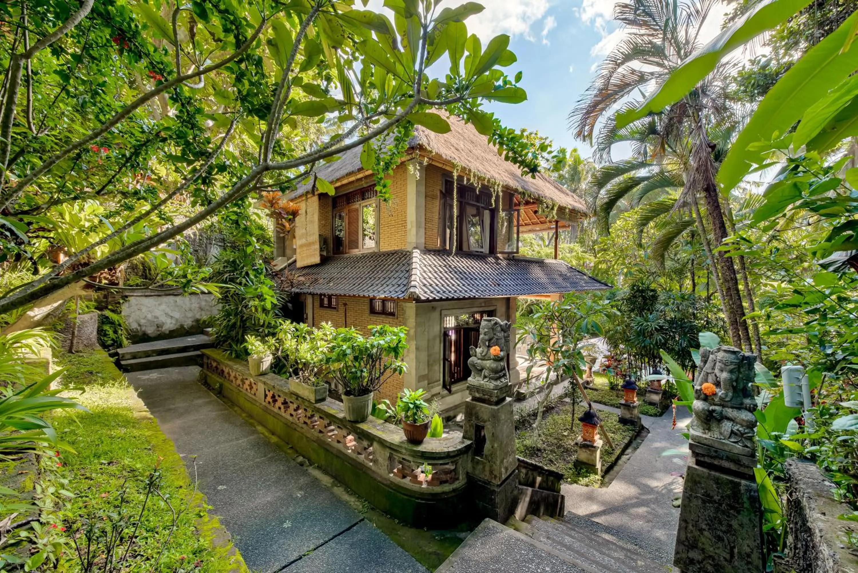 Property building in Kebun Indah Ubud