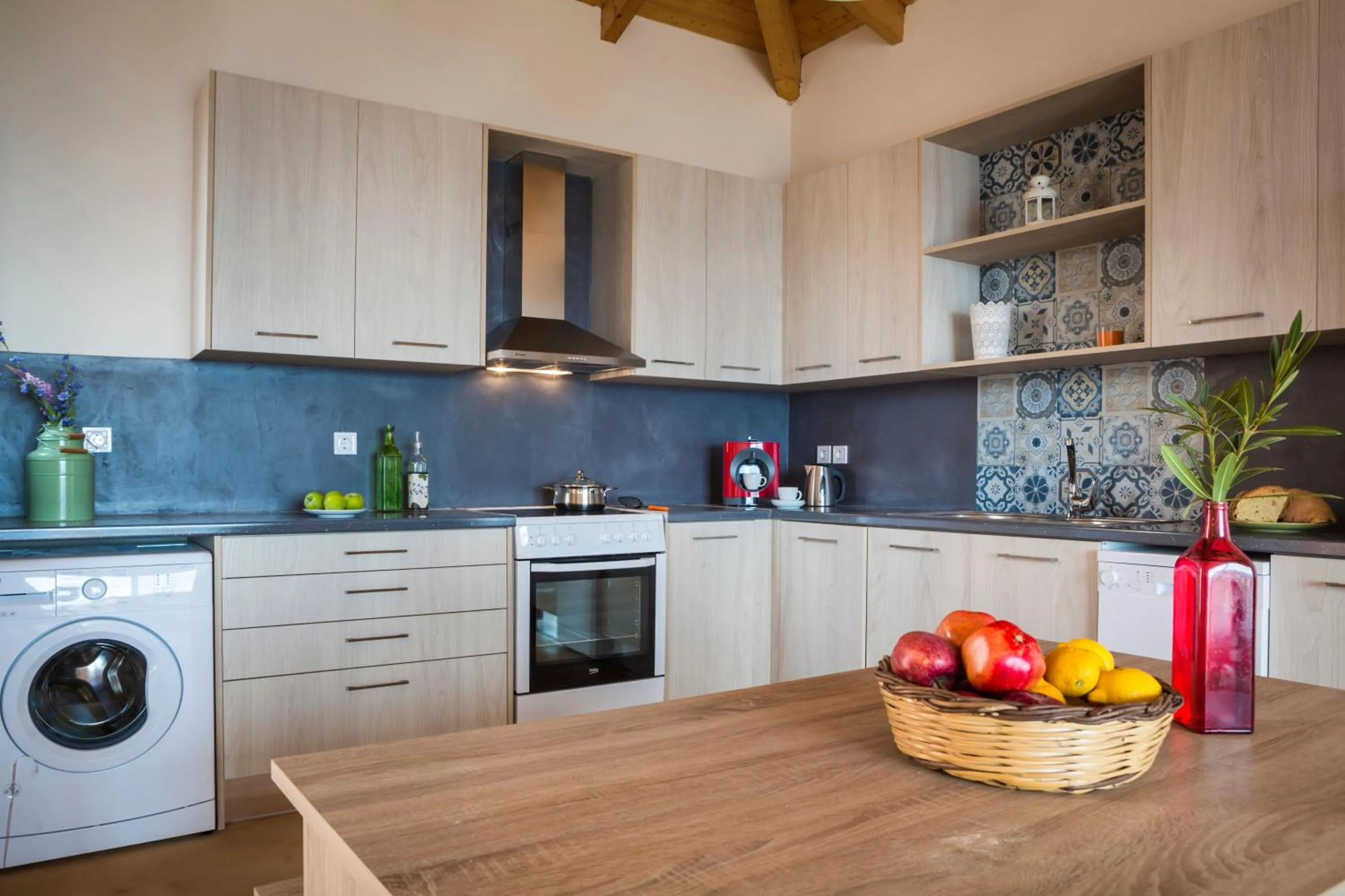 Kitchen or kitchenette in Magganos Sunset Villas