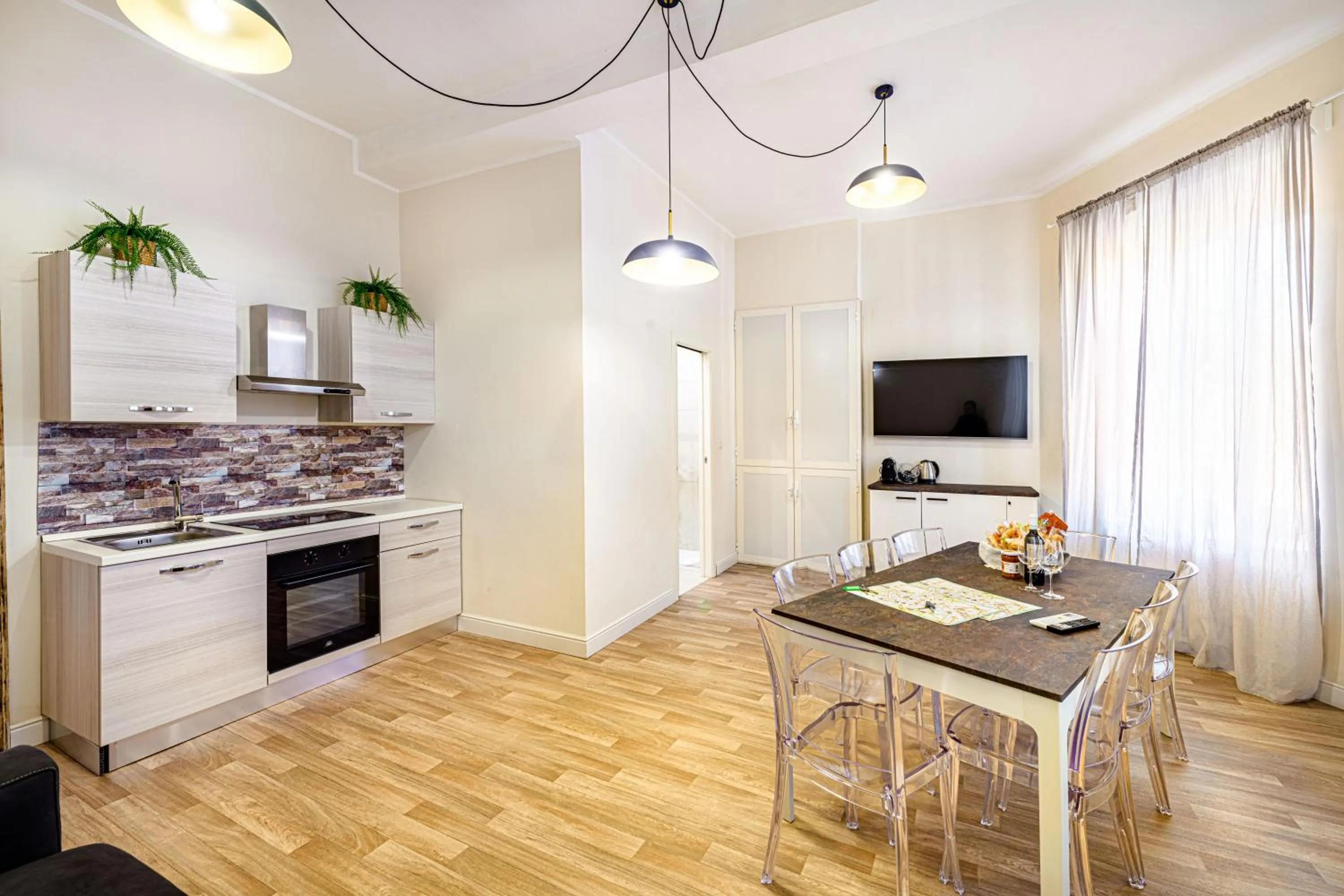 Communal lounge/ TV room in Rome Aparts