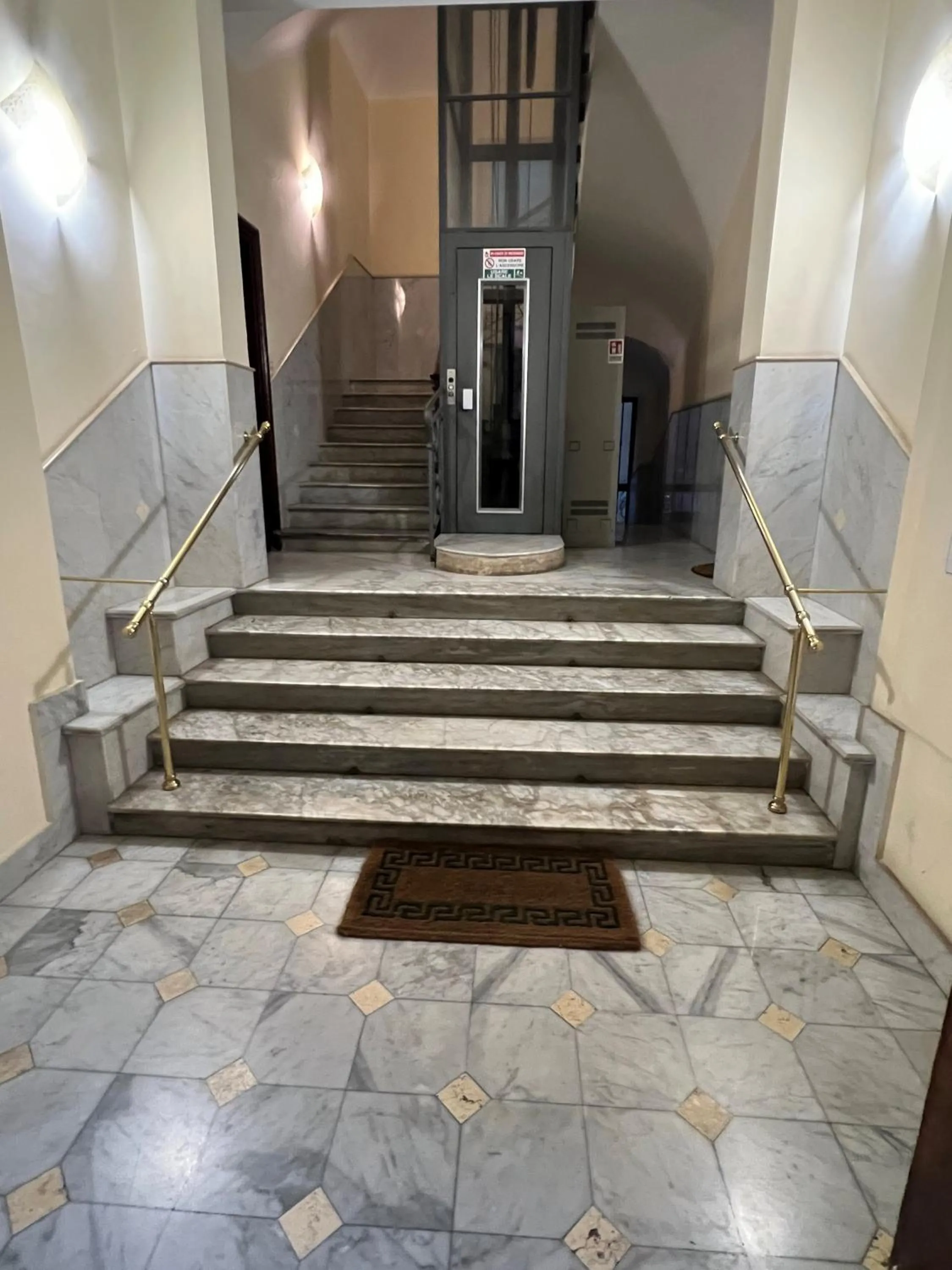 elevator in Rome Aparts