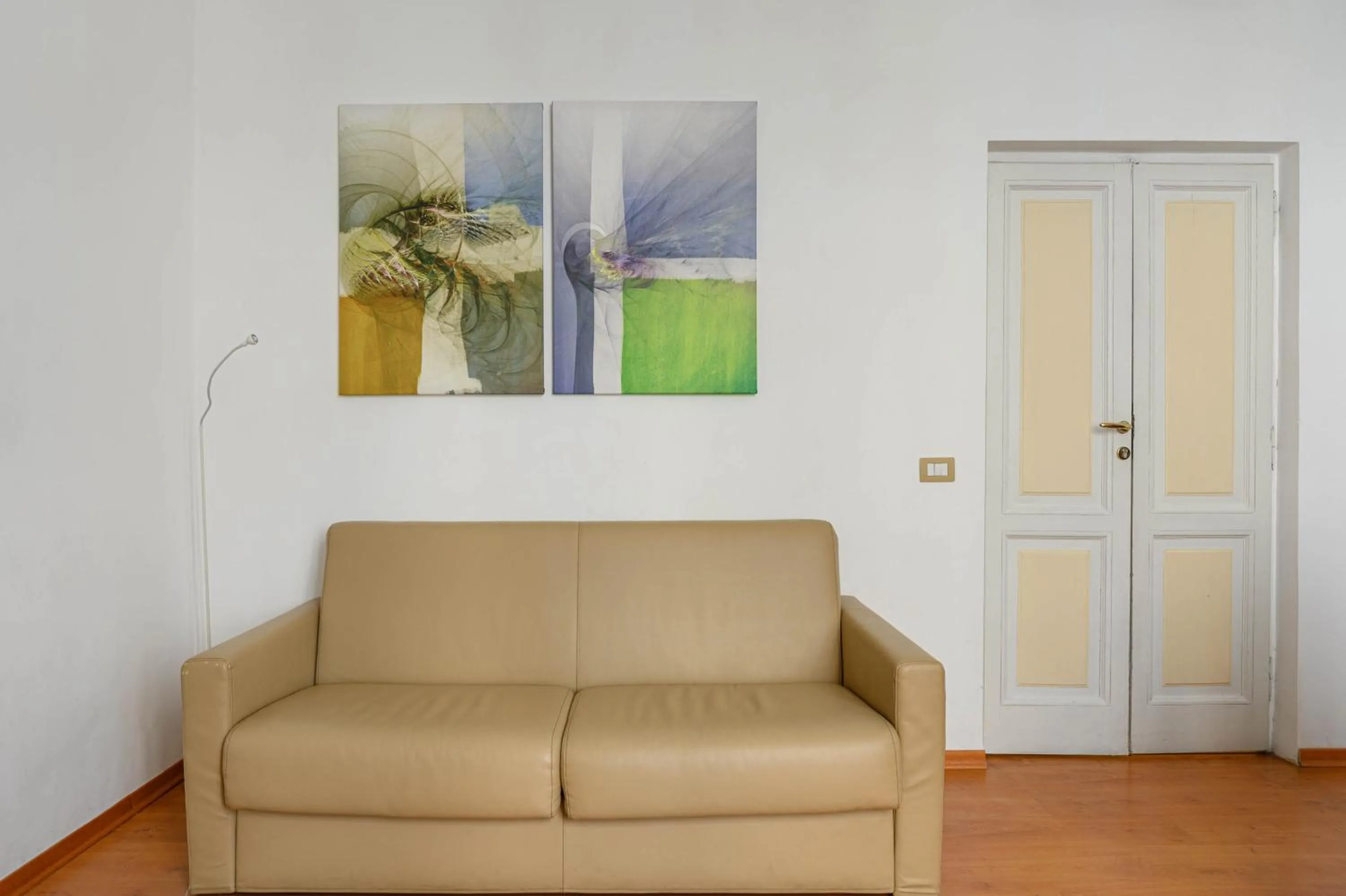 Communal lounge/ TV room in Rome Aparts