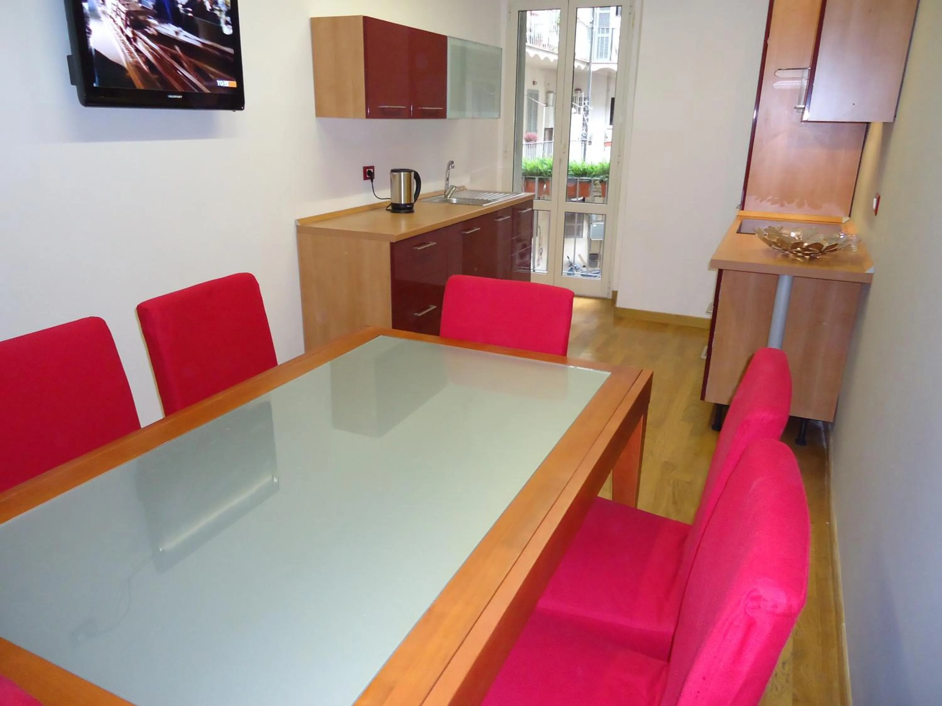 kitchen in Rome Aparts