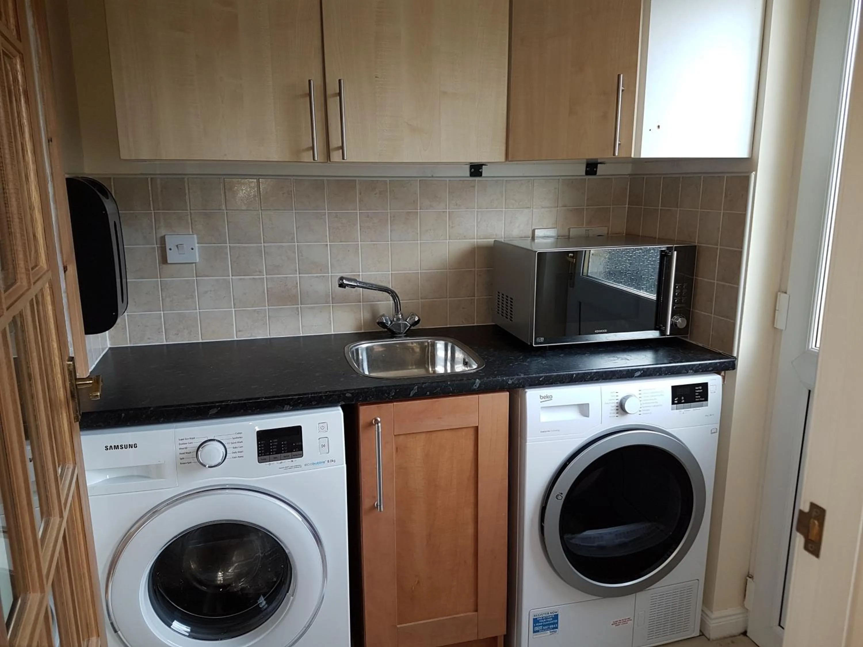 Area and facilities in Jane's Villa Free Parking