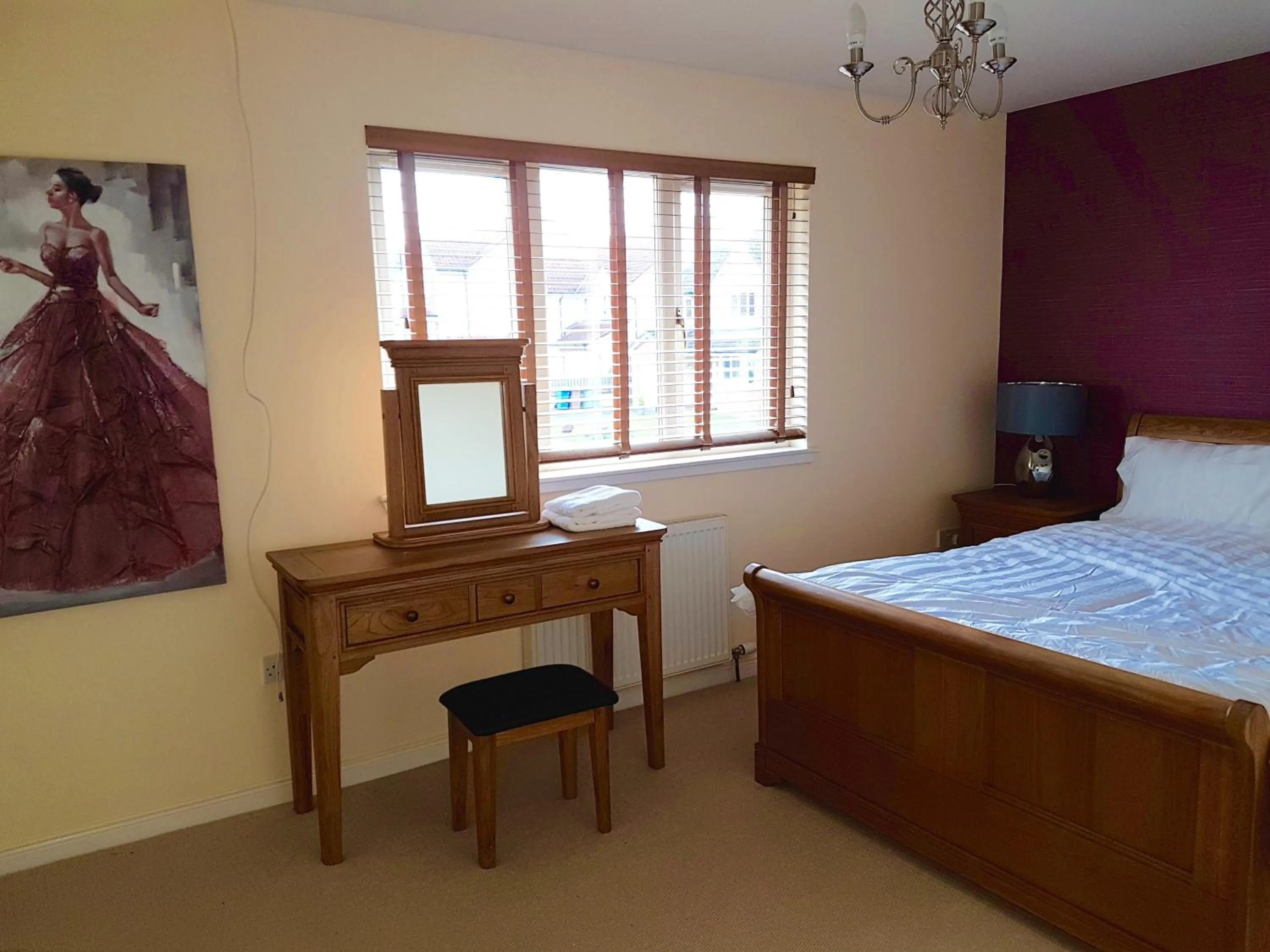Bed in Jane's Villa Free Parking