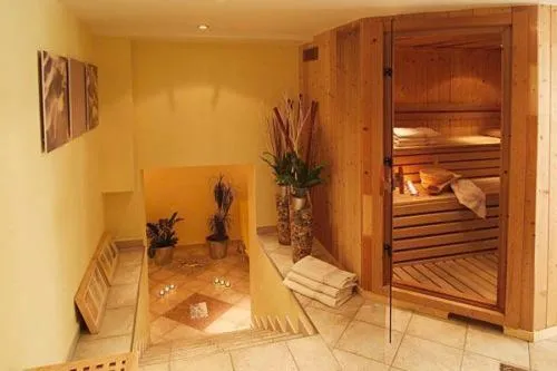 Spa and wellness centre/facilities, Bed in Parseierblick