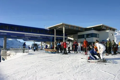 People in Parseierblick