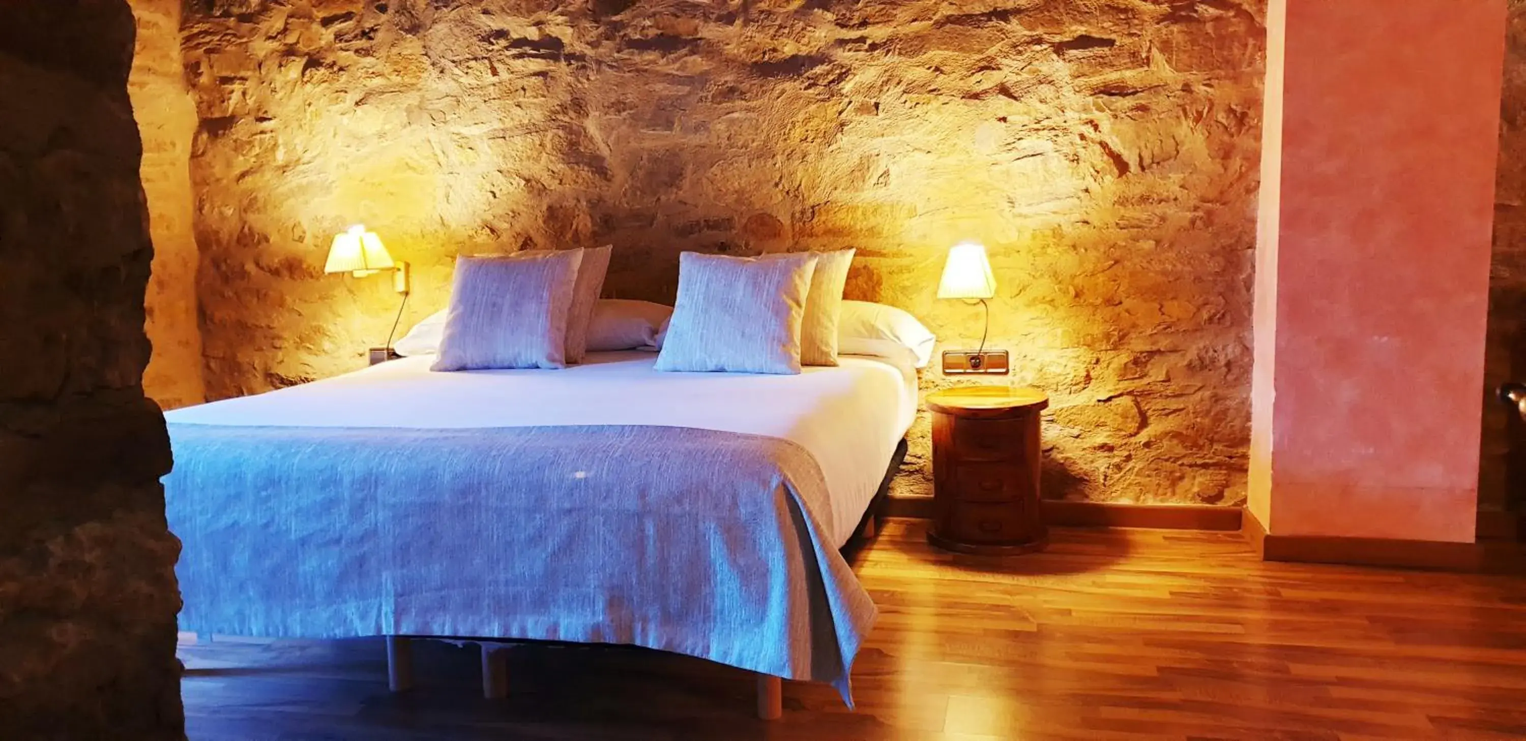 King Suite in Can Gasparó HotelRural&Restaurant King Suite in Can Gasparó HotelRural&Restaurant