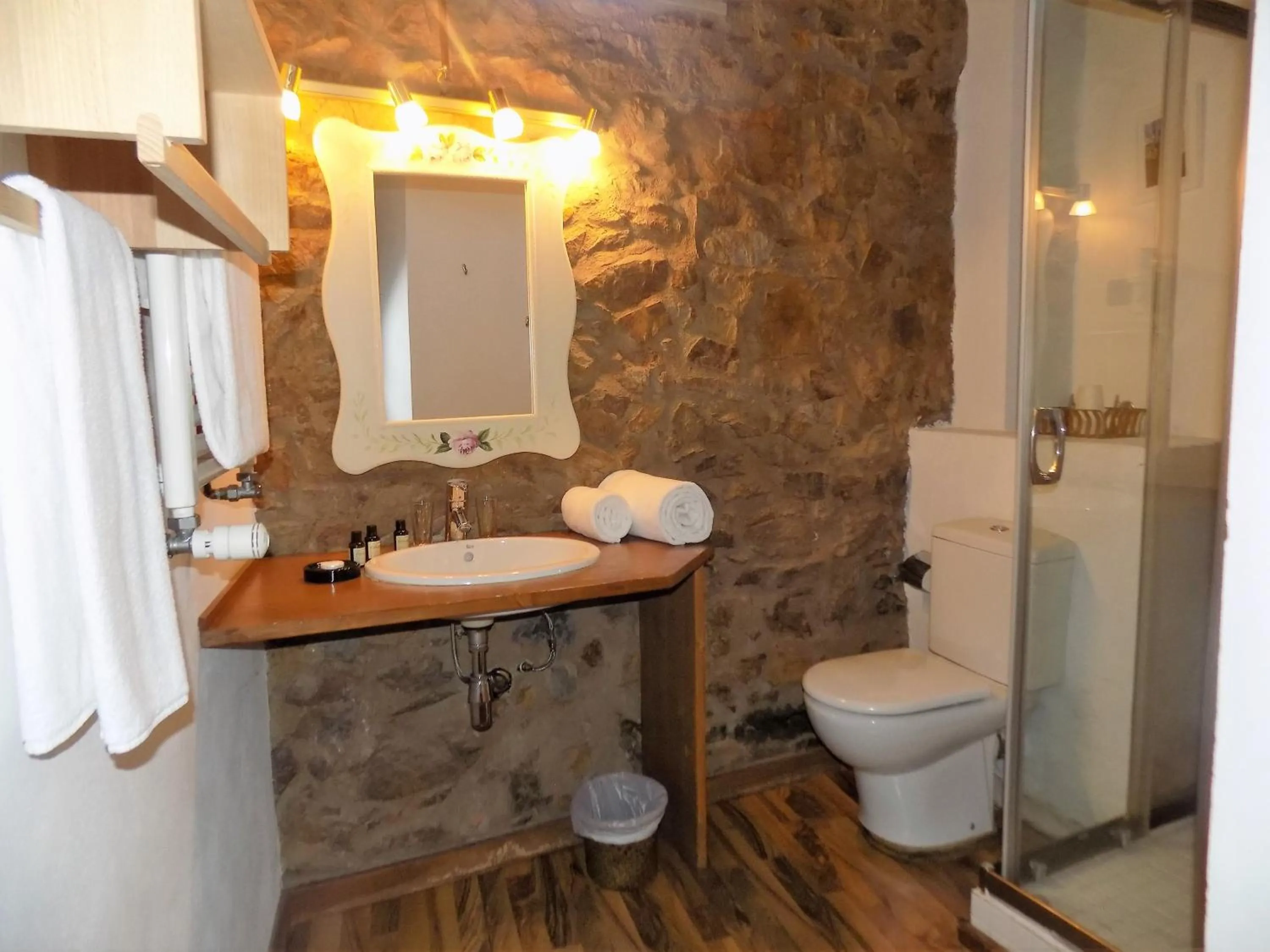 Bathroom in Can Gasparó HotelRural&Restaurant