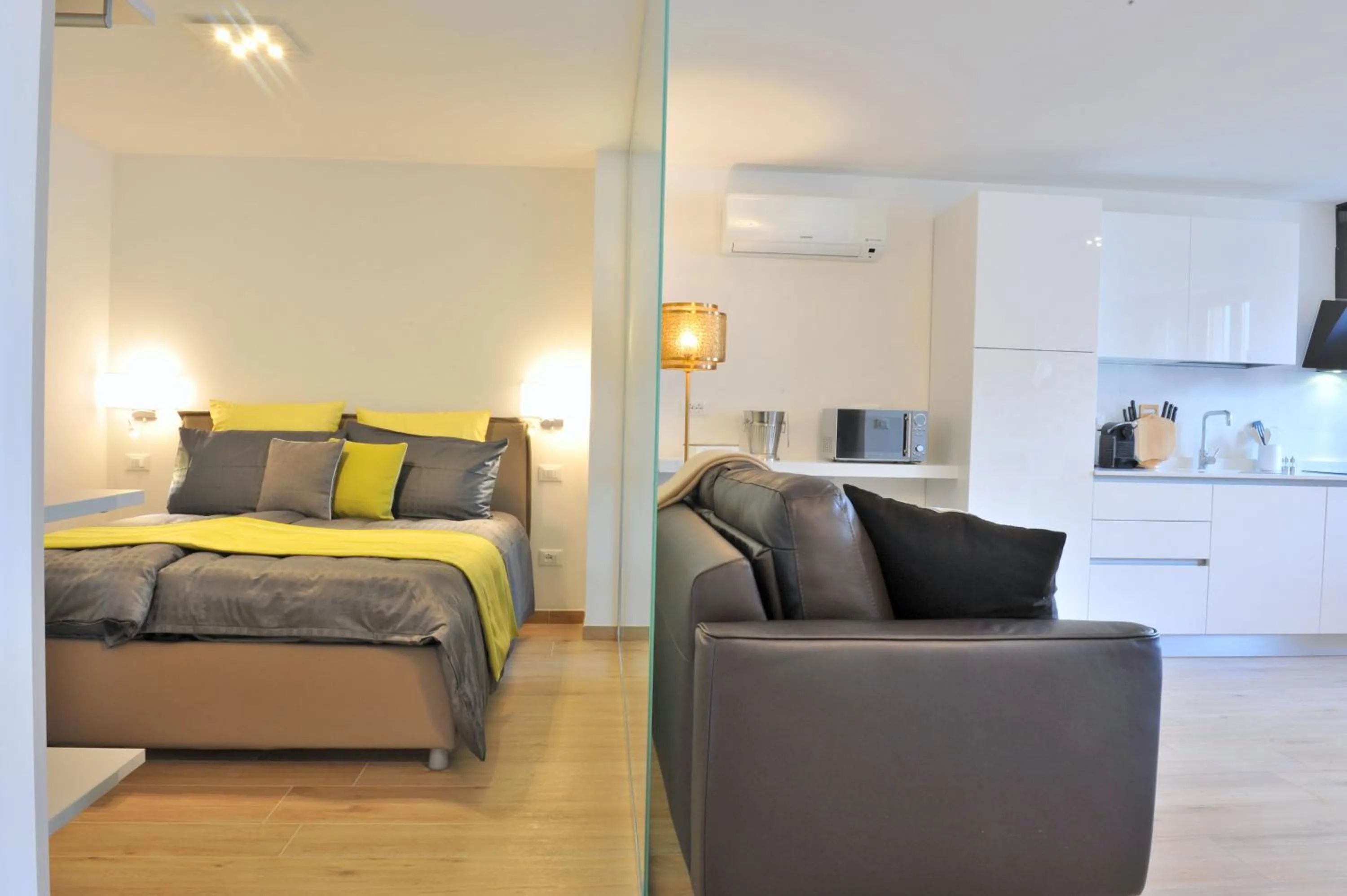 Photo of the whole room in Bella Vacanza Limone