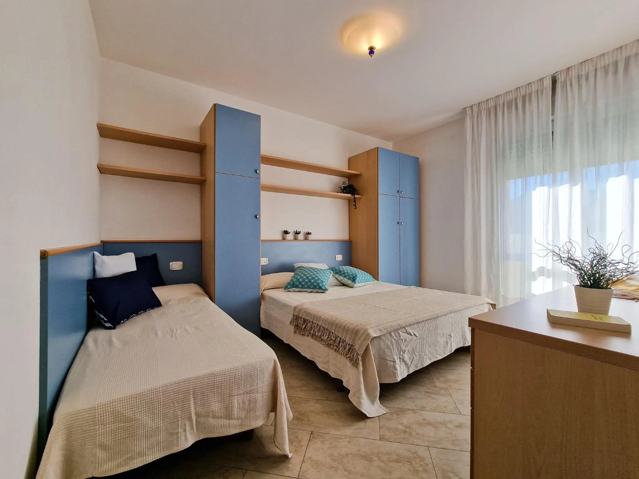 Photo of the whole room, Bed in Argonauti