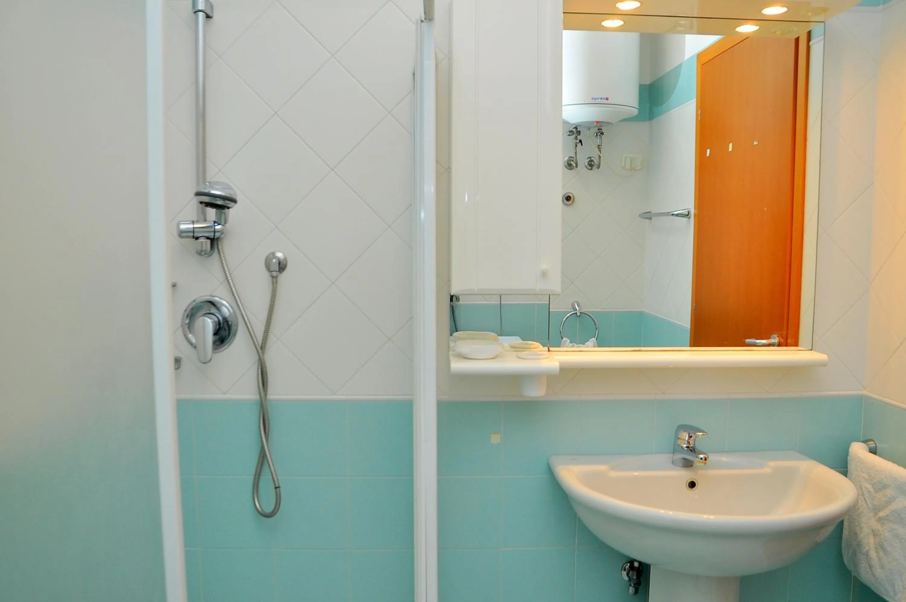 Shower in Argonauti