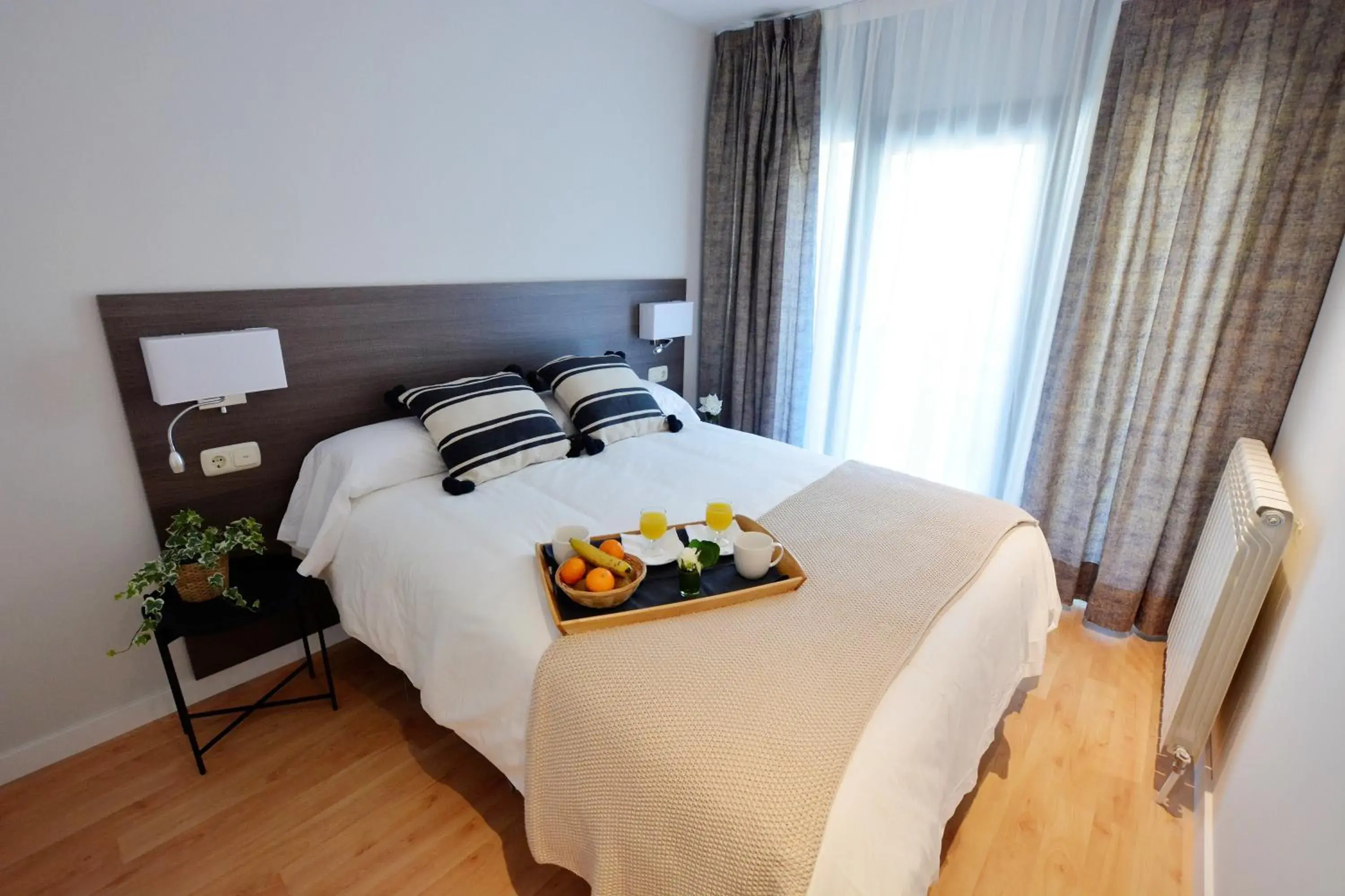 Bedroom, Bed in Yomo Patagonia Bedroom, Bed in Yomo Patagonia