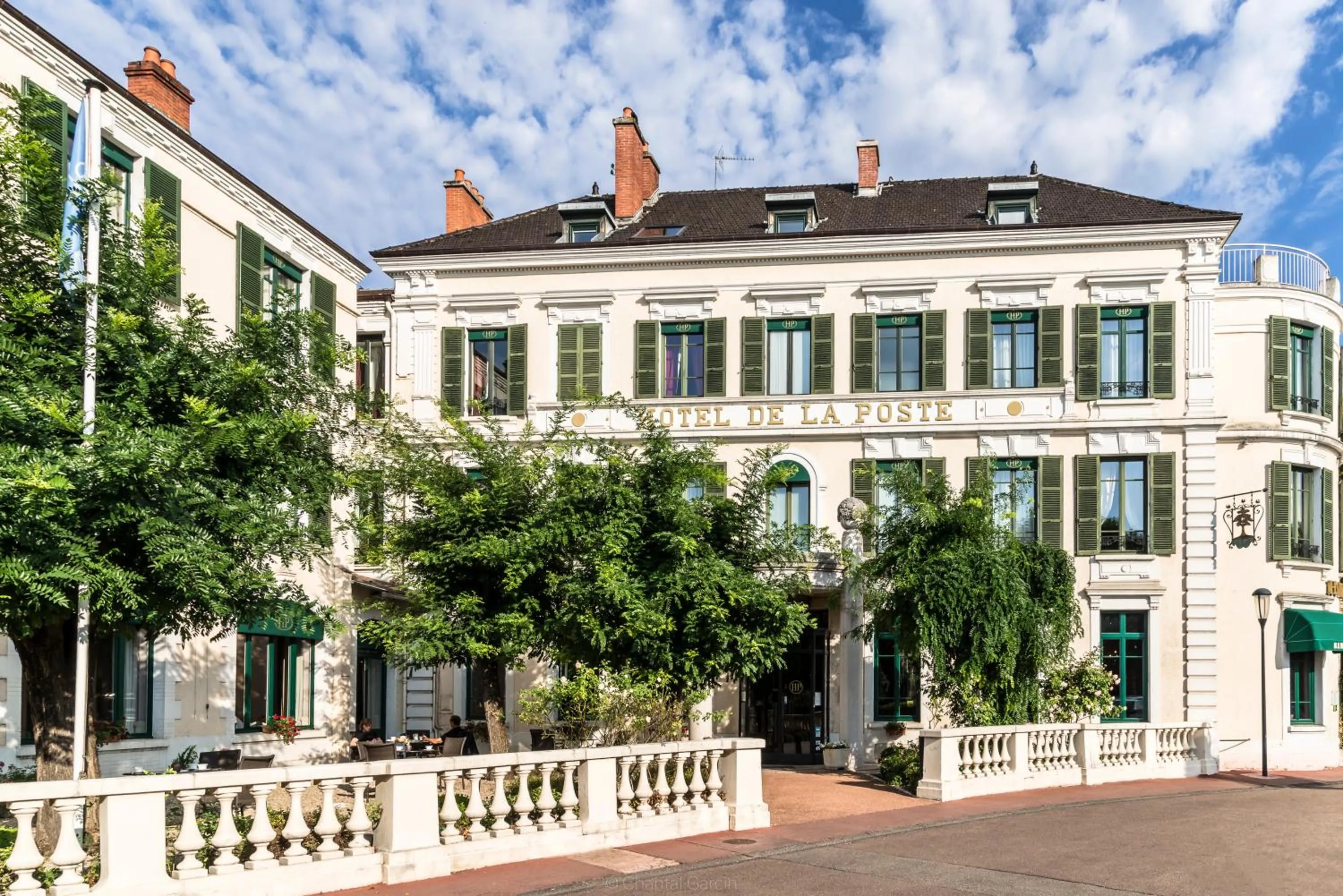 Property building in Hôtel de la Poste