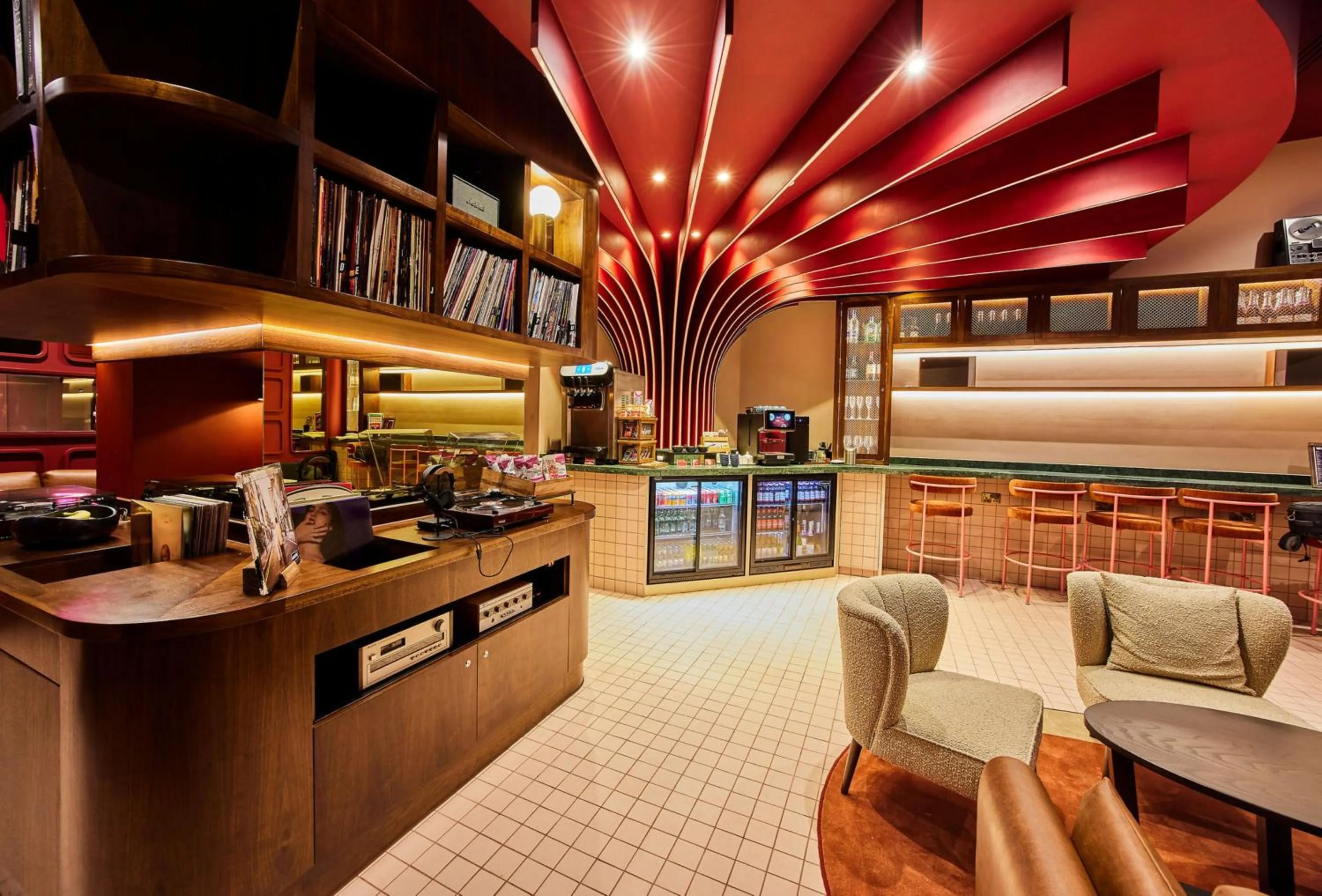 Lounge or bar in The Cumberland, London